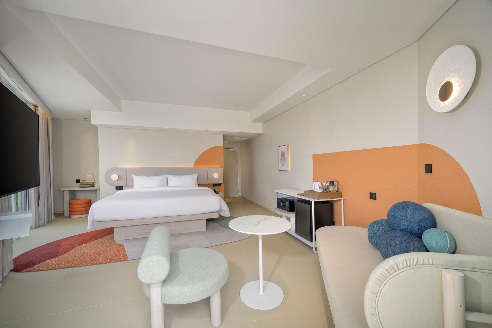 Deluxe City View King