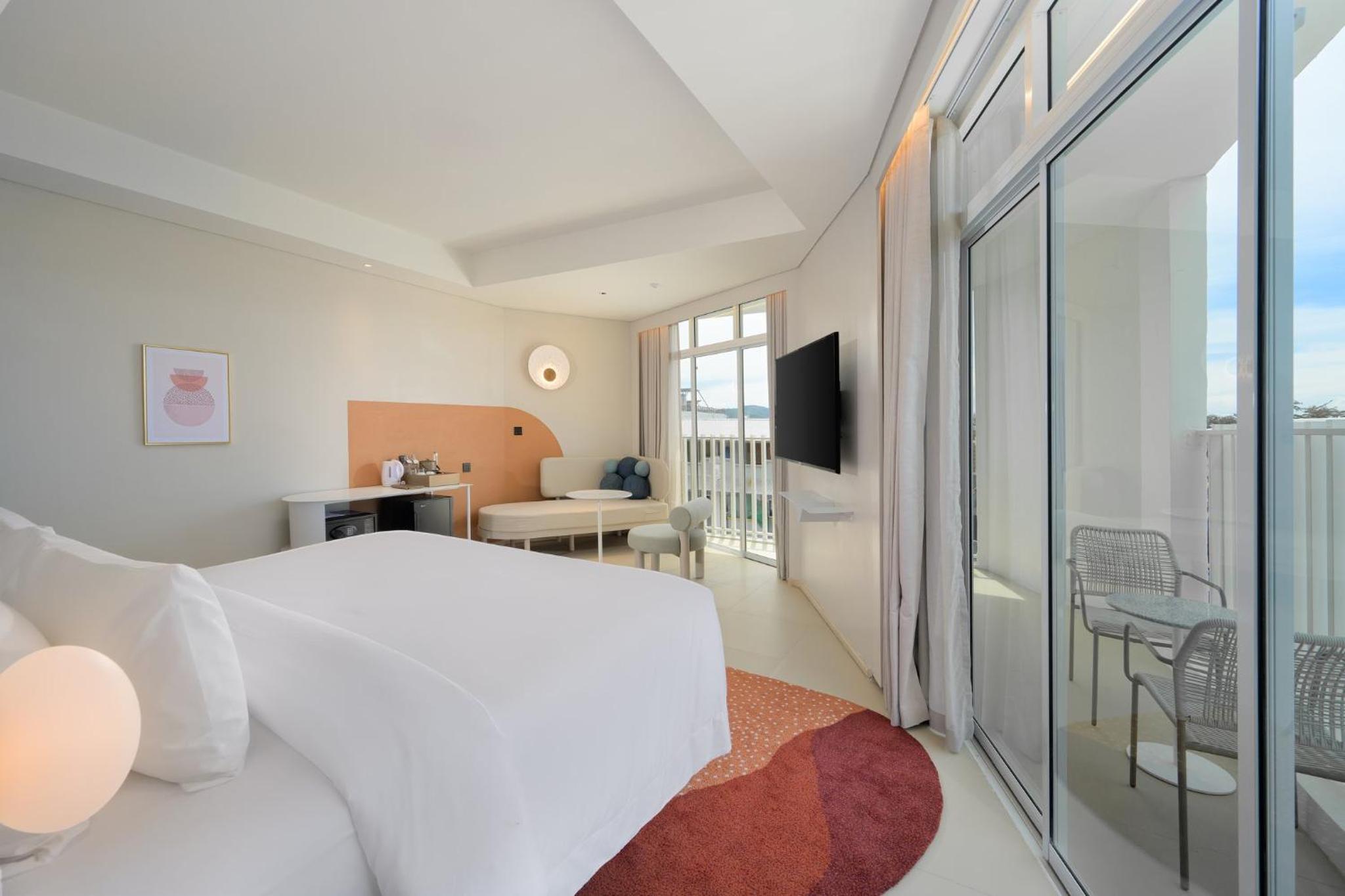 Deluxe City View King