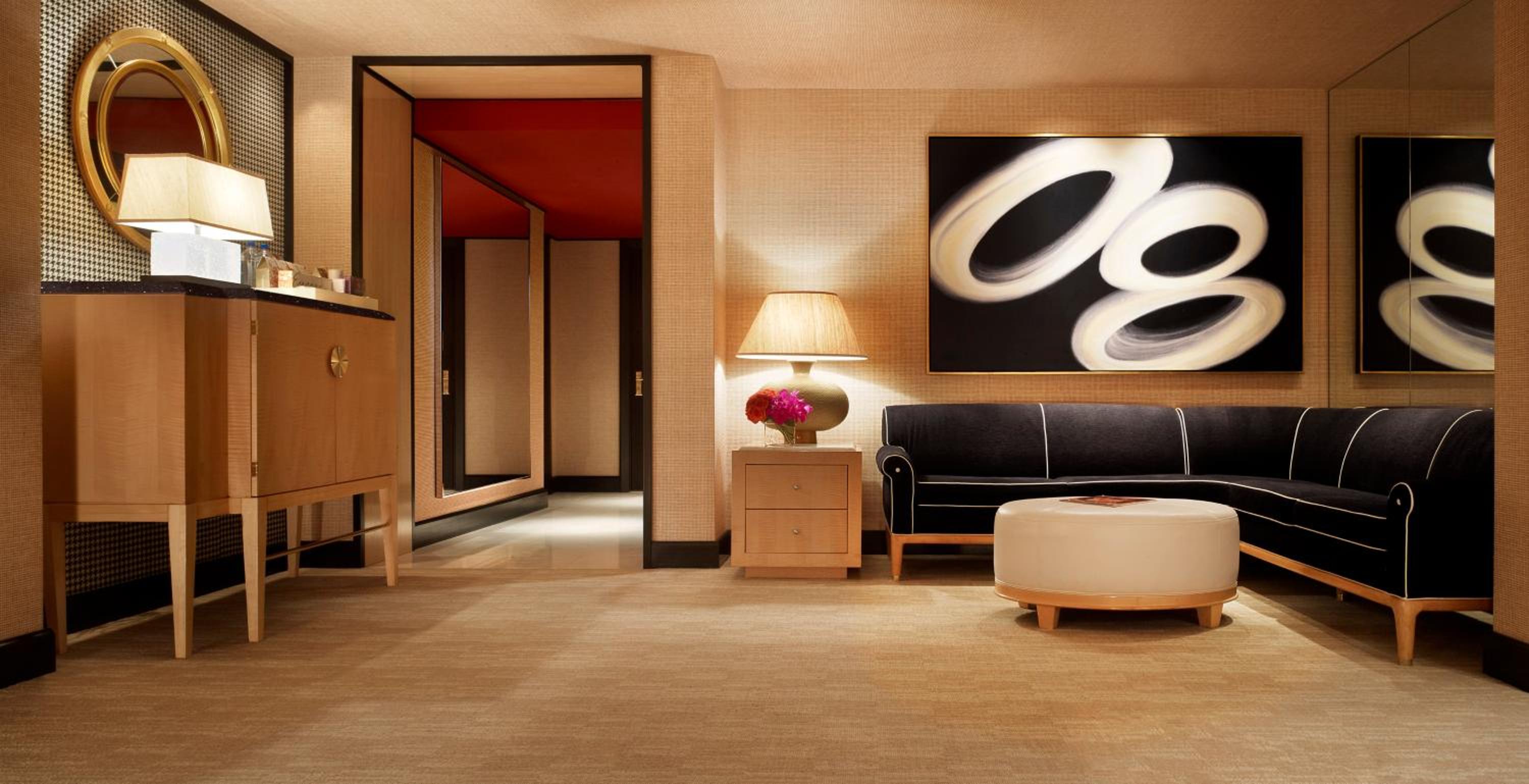 Encore Resort Two Queens (Check-in at Encore)