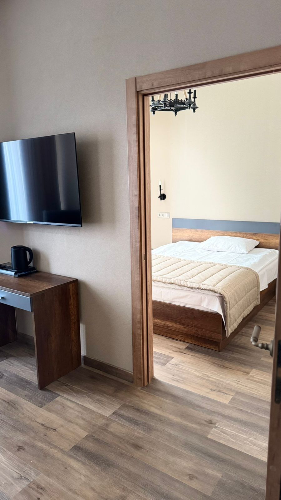 Номер для маломобильной группы населения Джуниор сюит 1-й этаж (101)