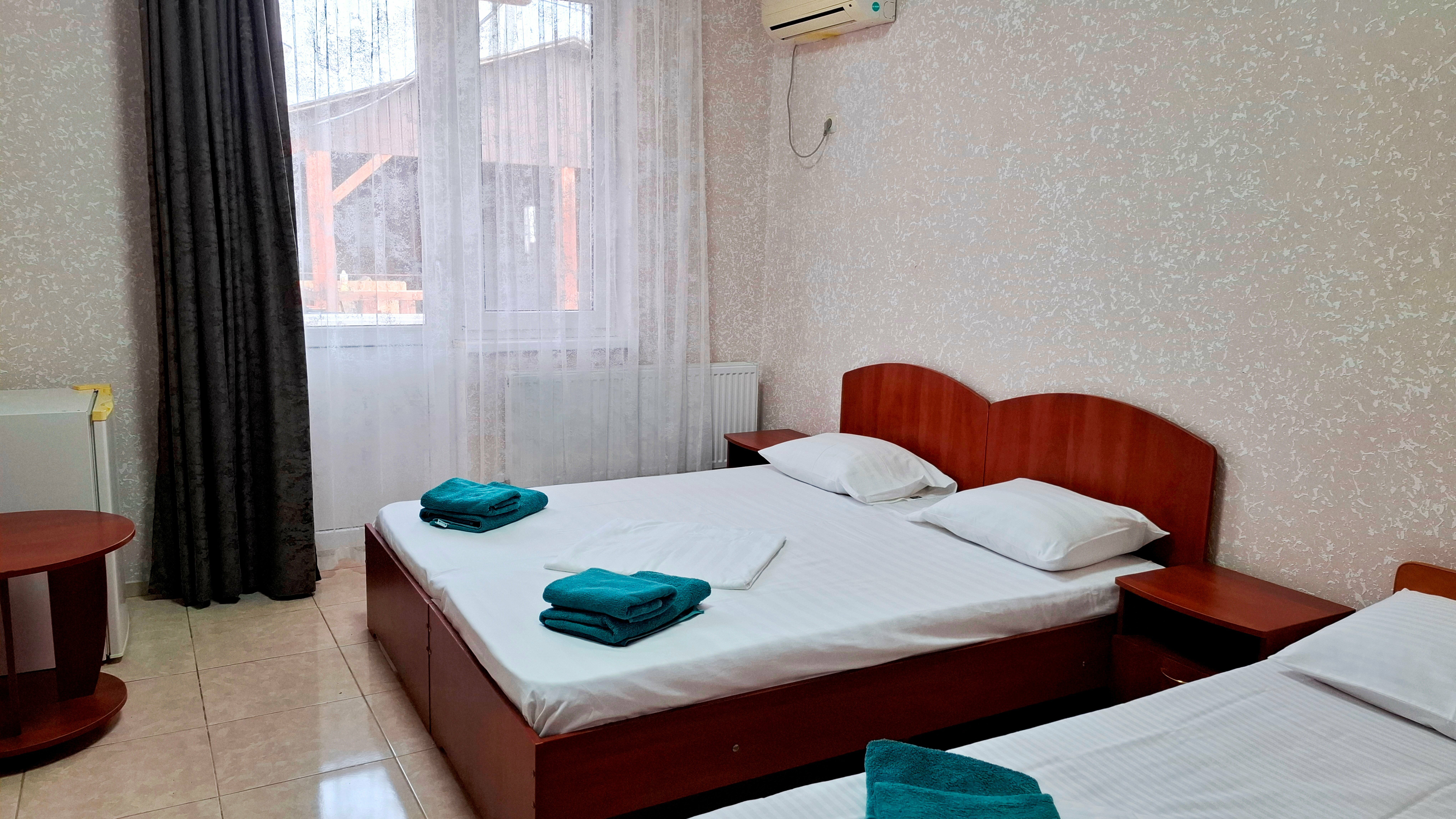 Четырехместный Стандарт с Террасой