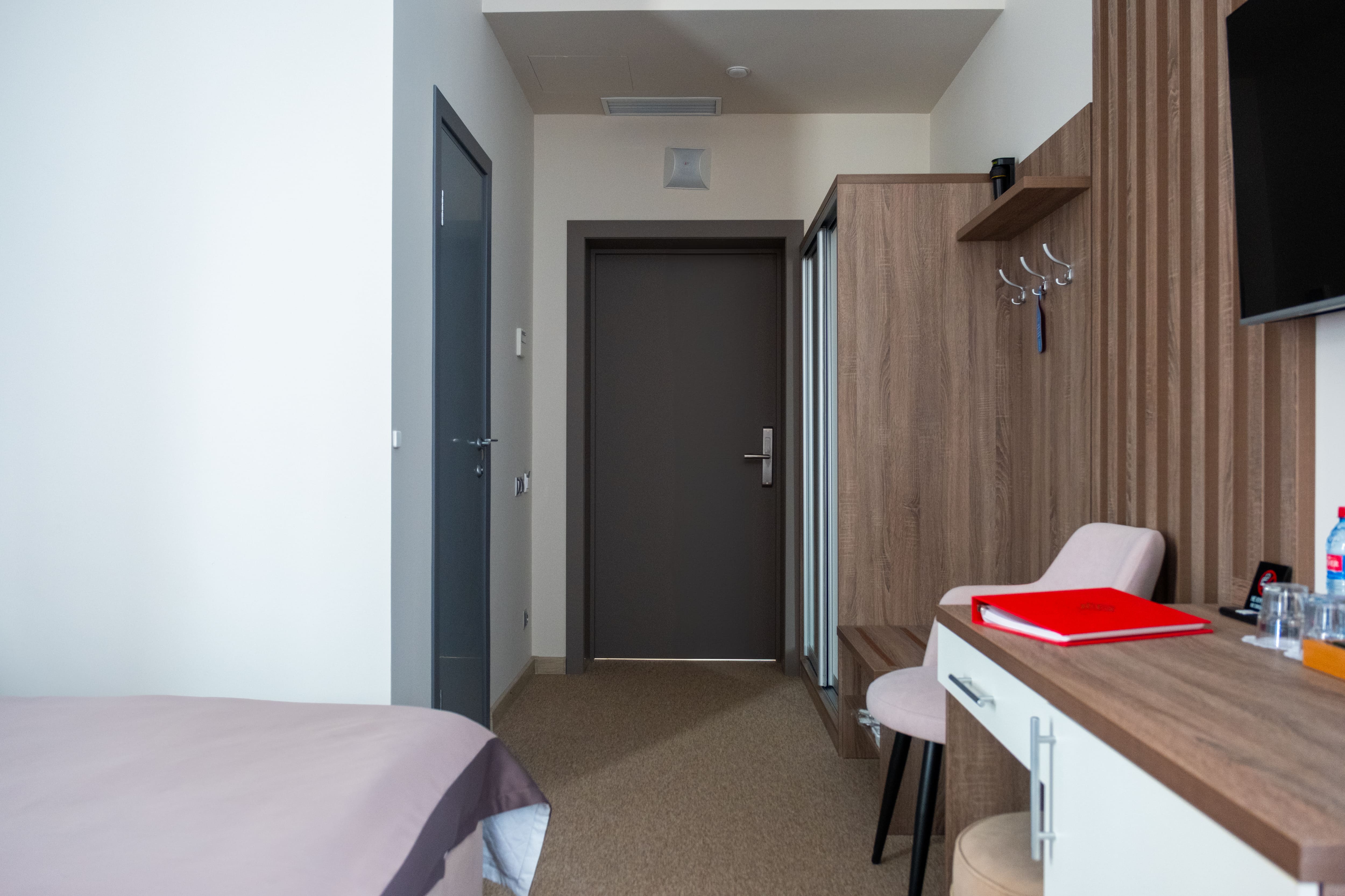 Двухместный номер с 1 кроватью или 2 отдельными кроватями и боковым видом на море