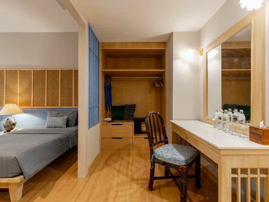 Superior Family Room