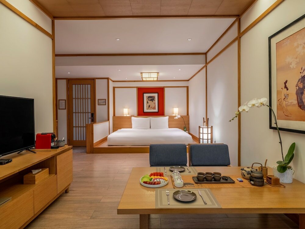 Washitsu Ni with Public Onsen