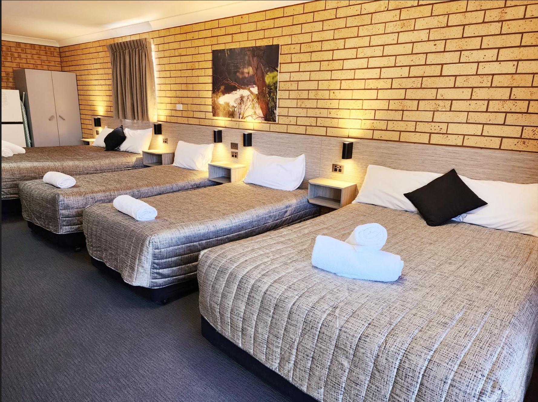 Large Family Room with Balcony - (Non Pet-Friendly)