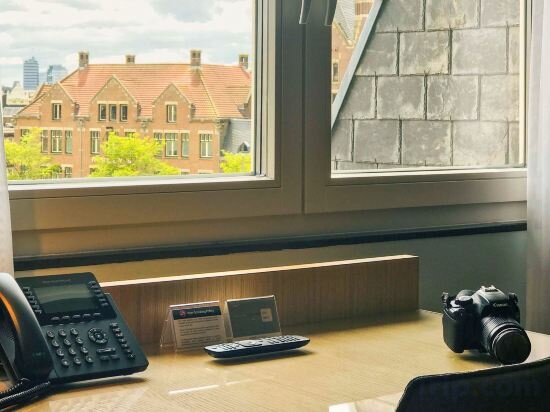 City View king Suite