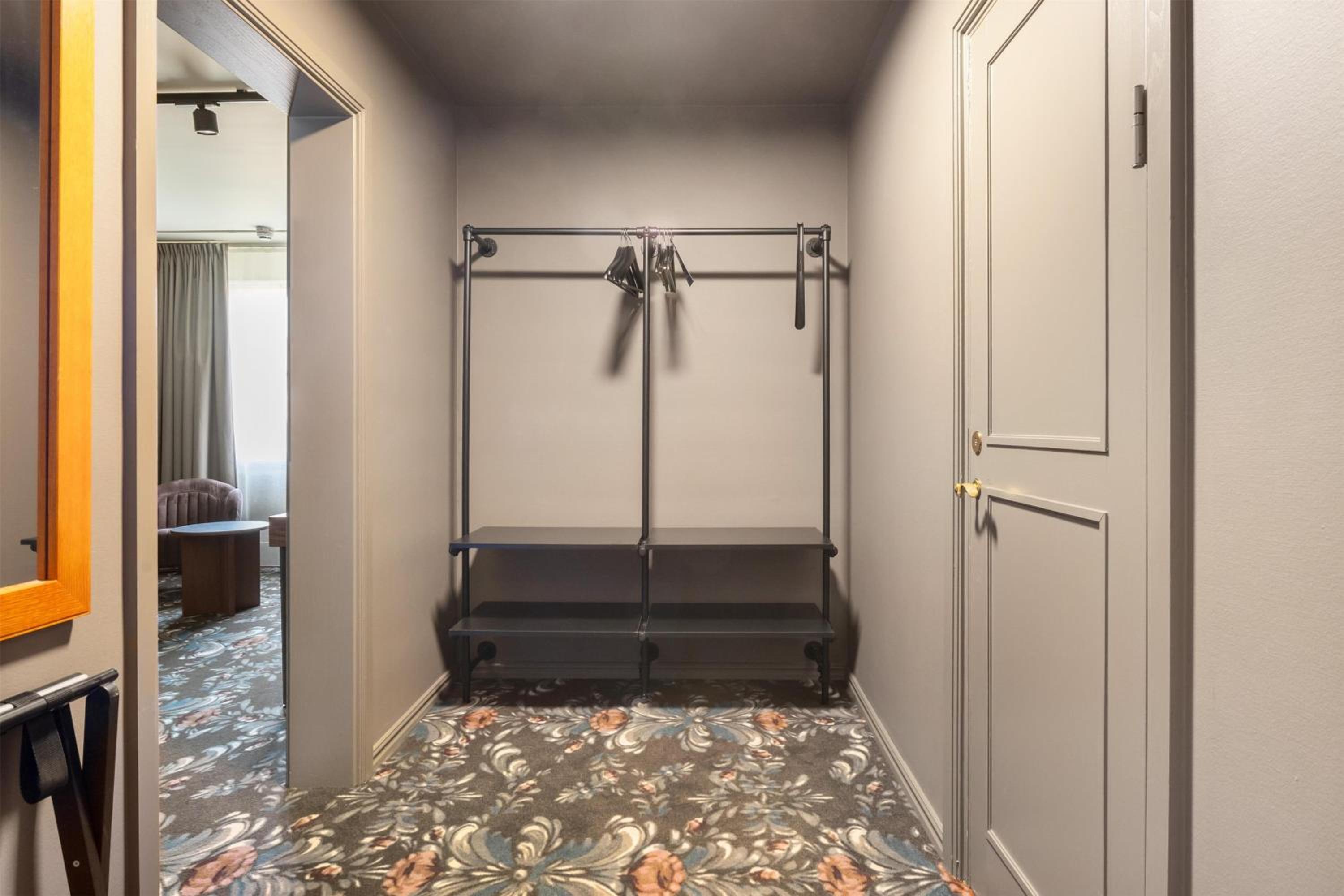 Family Room - Non-Smoking