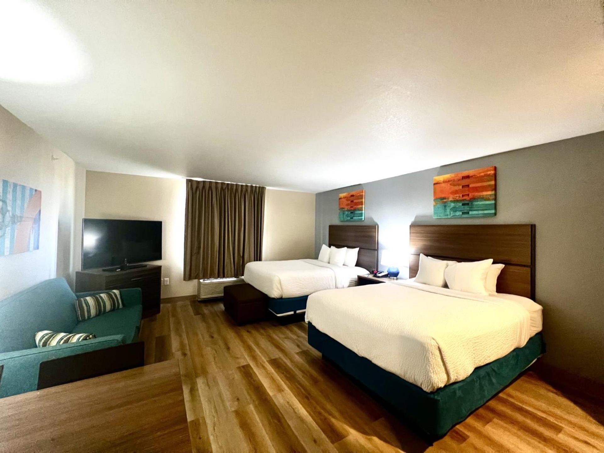 Suite with Two Queen Beds - Accessible/Non-Smoking