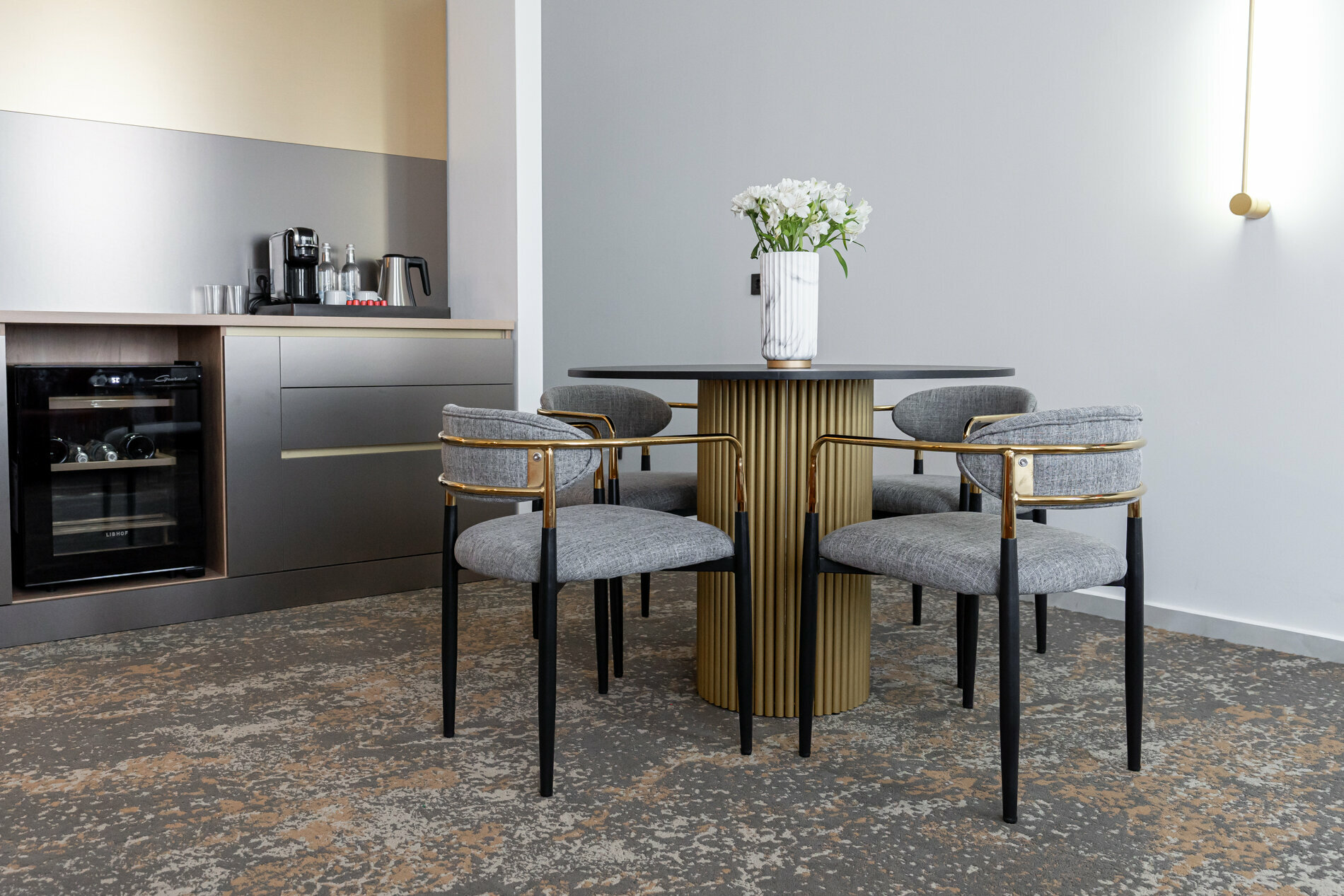 ГРАНД ЛЮКС ДВУХКОМНАТНЫЙ ВЫСОКИЙ ЭТАЖ