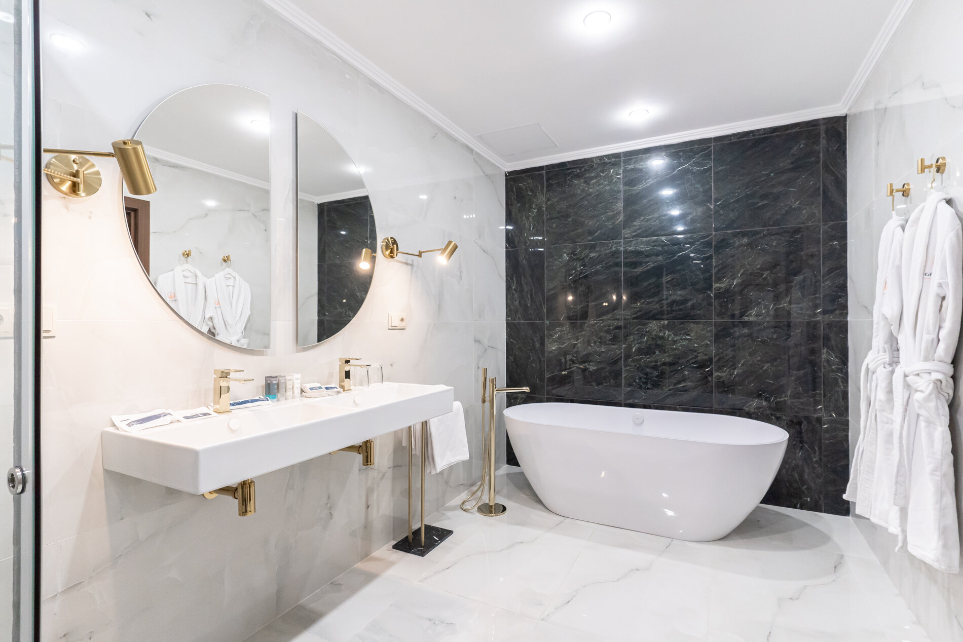 ГРАНД ЛЮКС ДВУХКОМНАТНЫЙ ВЫСОКИЙ ЭТАЖ