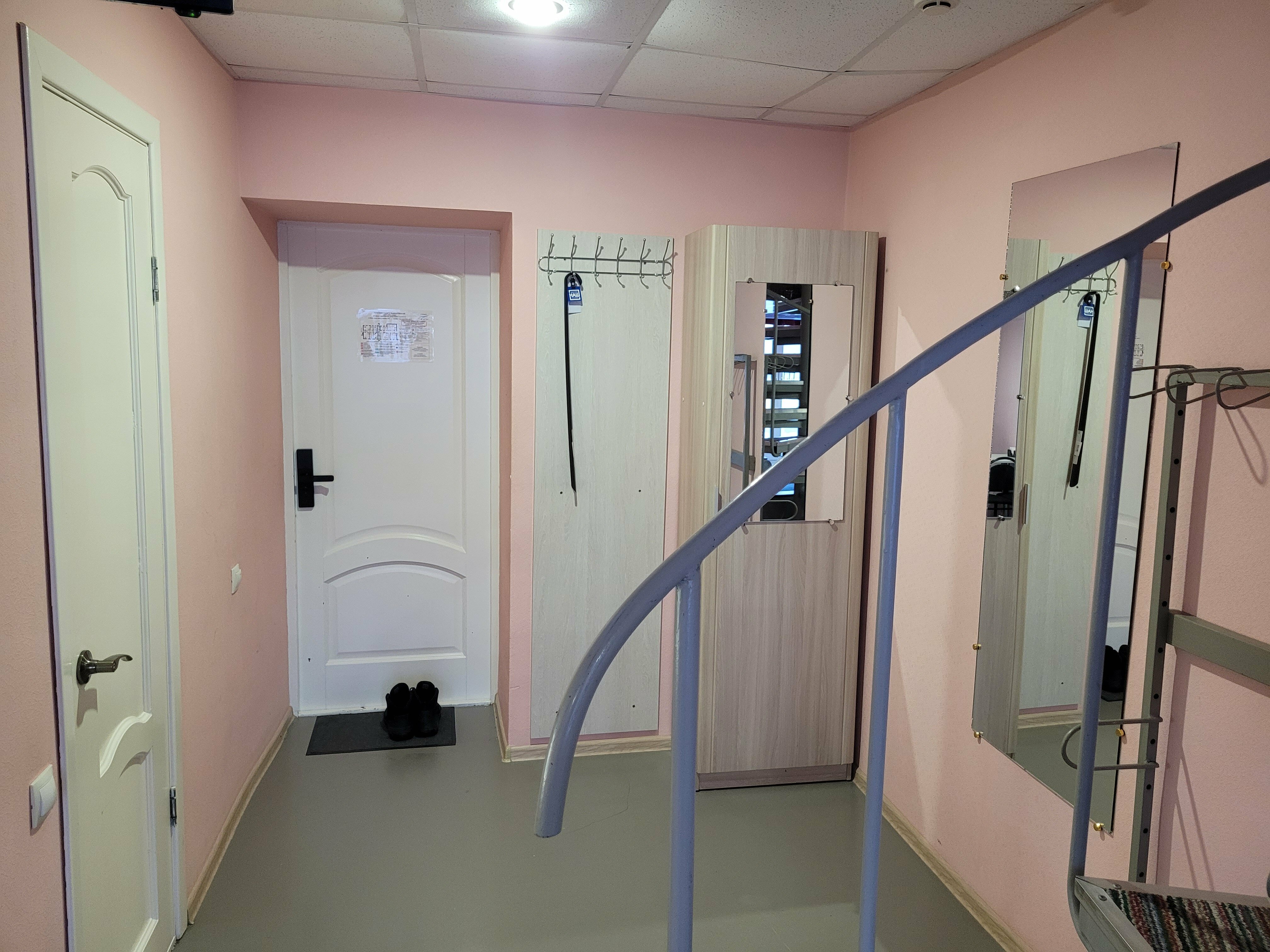 Трехместный номер с видом на горы