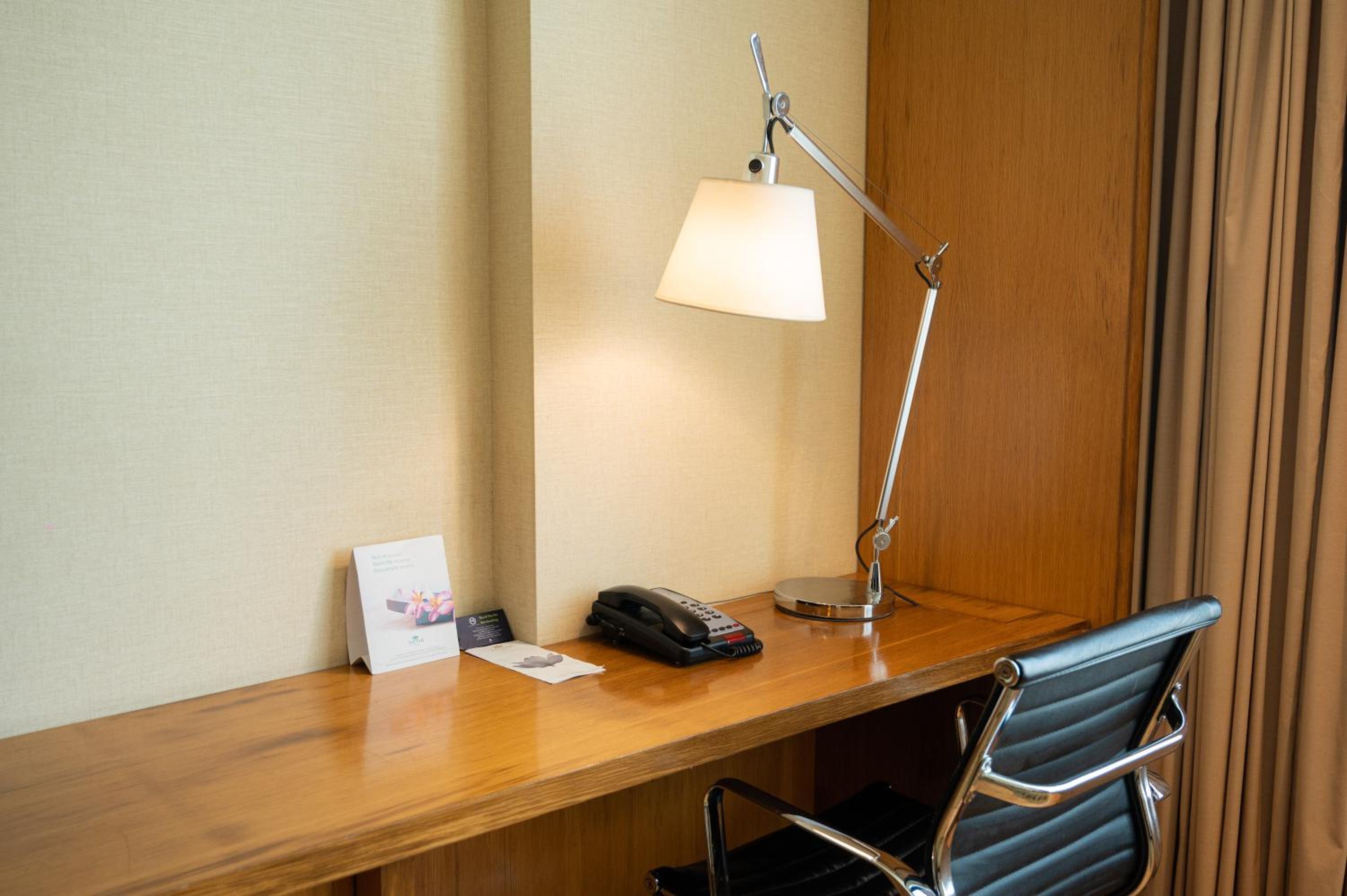 Executive King Suite with Lounge Access