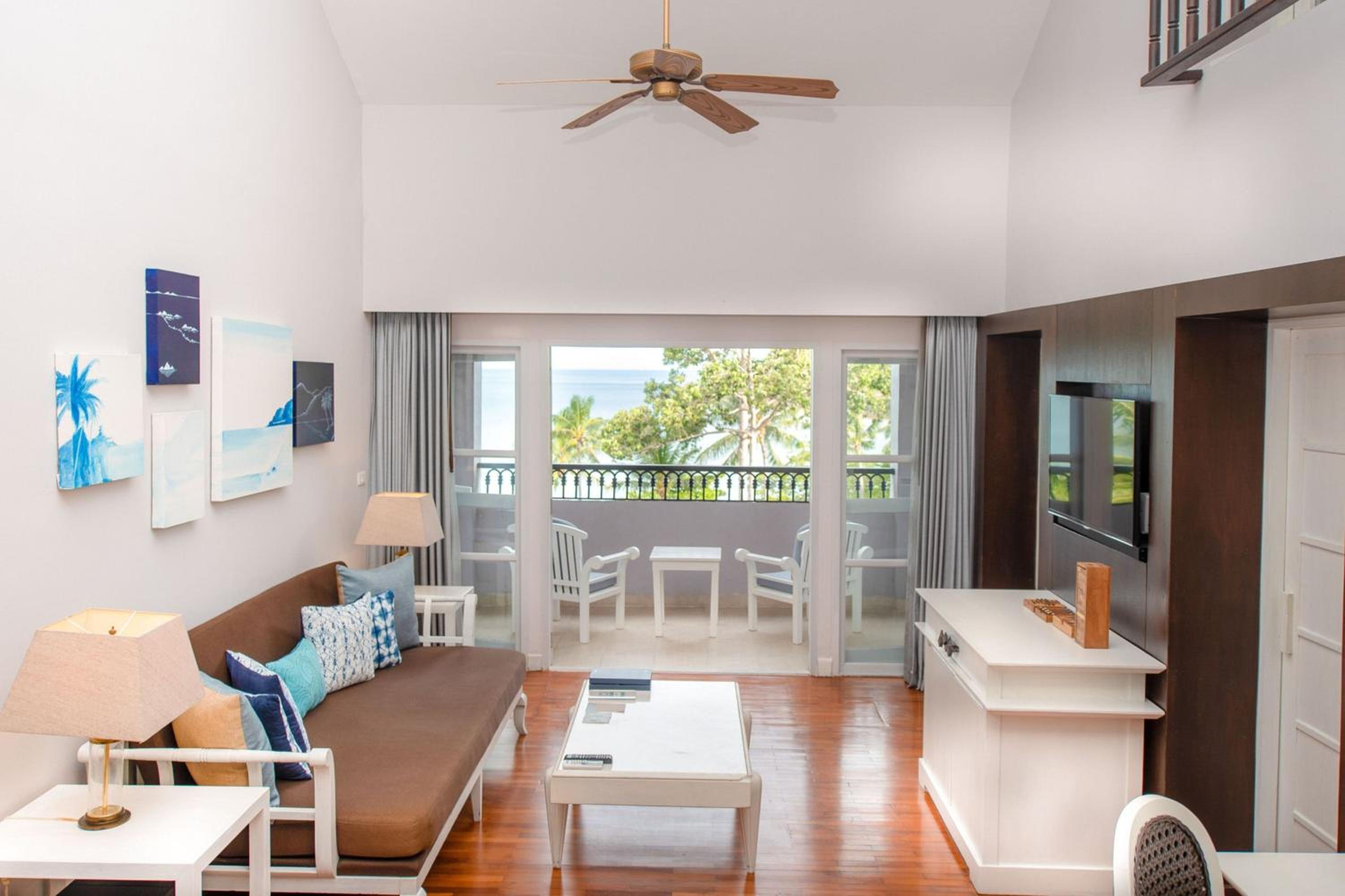 Family Suite, 2 Bedroom Suite, Partial sea view, Balcony