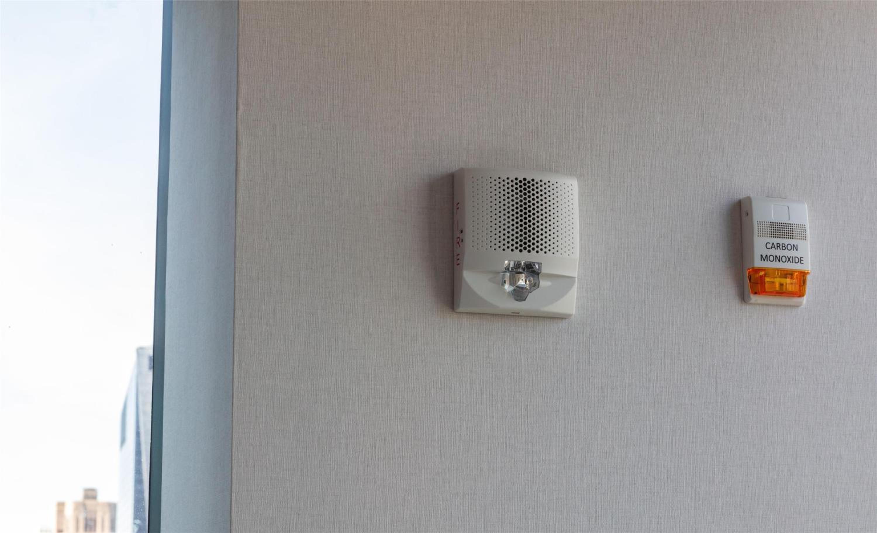 Corner King Room with Square View - Hearing Accessible