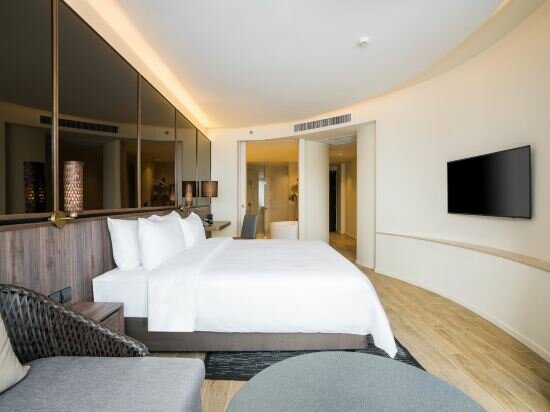 Sea View Grand Deluxe Room