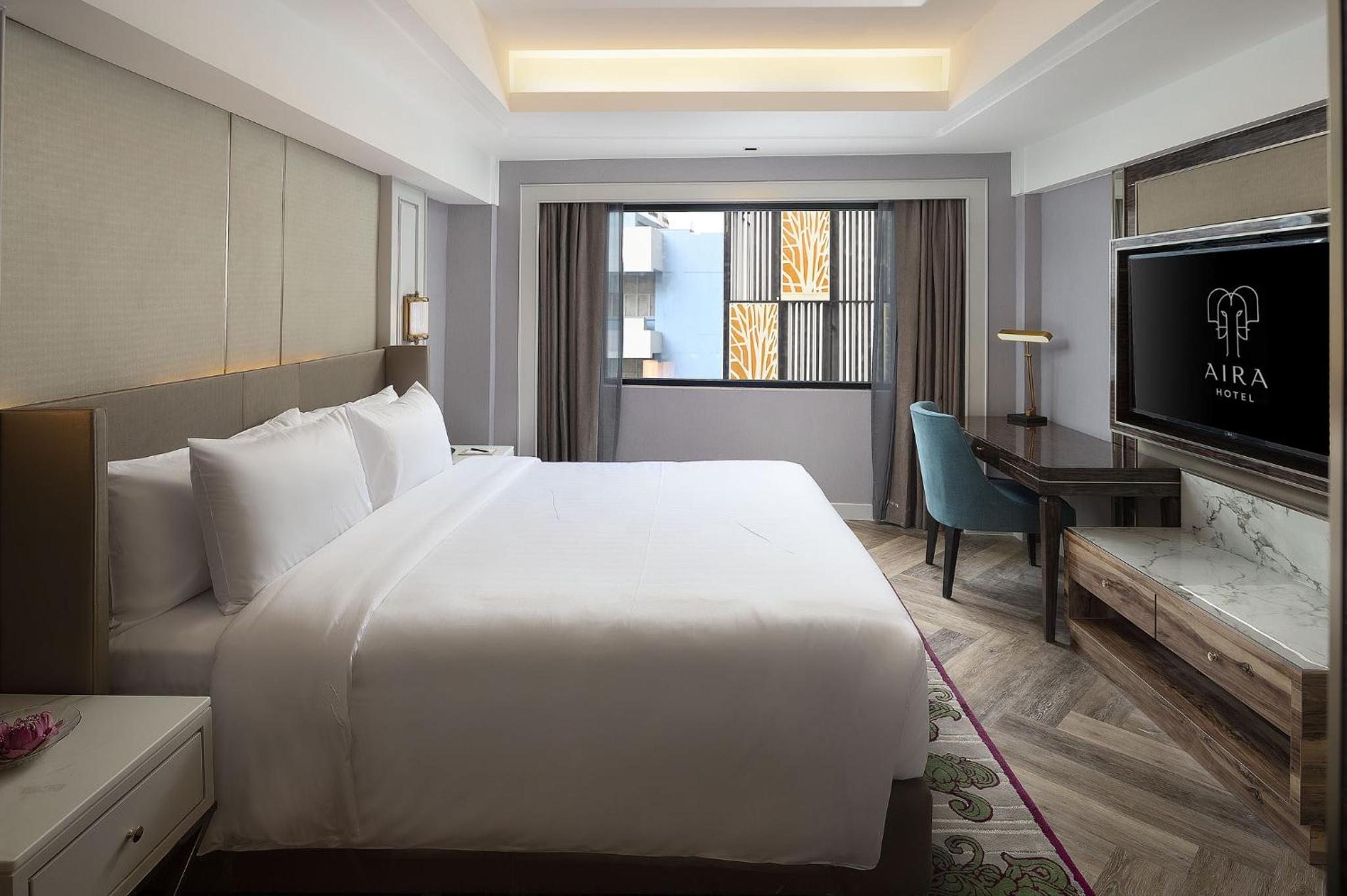 Premier Suite with Club Lounge Access