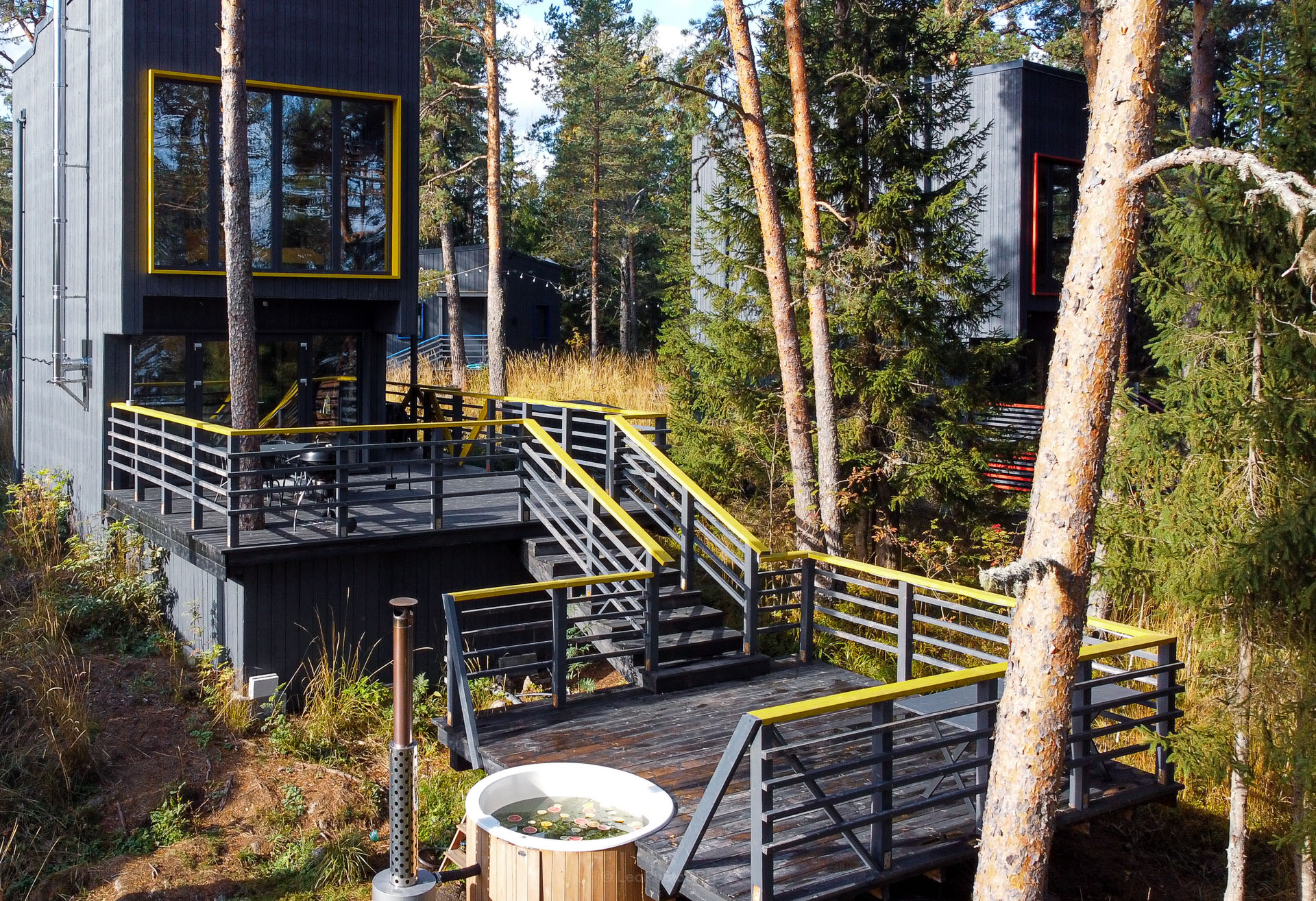 Дом с видом на озеро