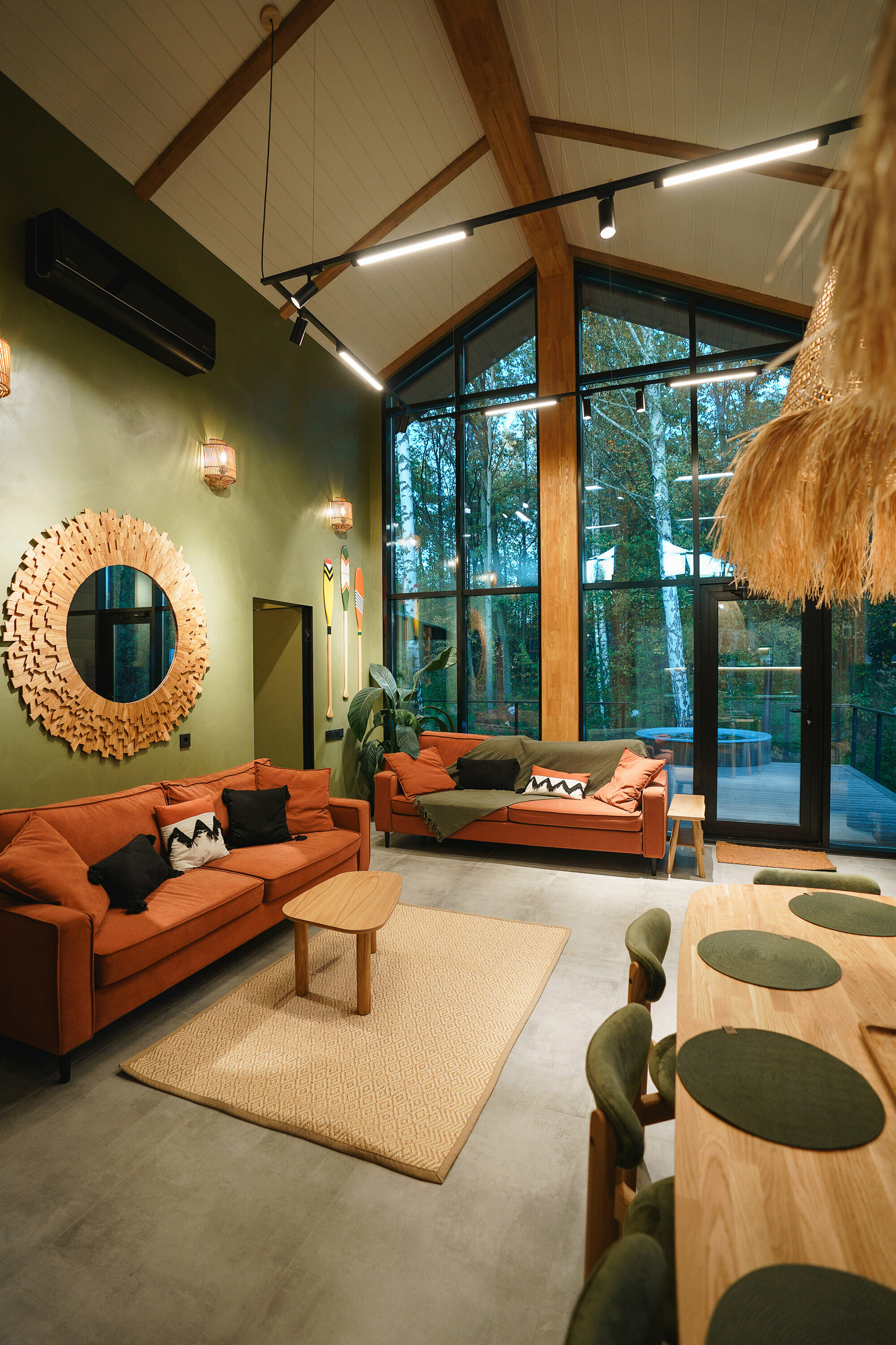 Коттедж с видом на лес