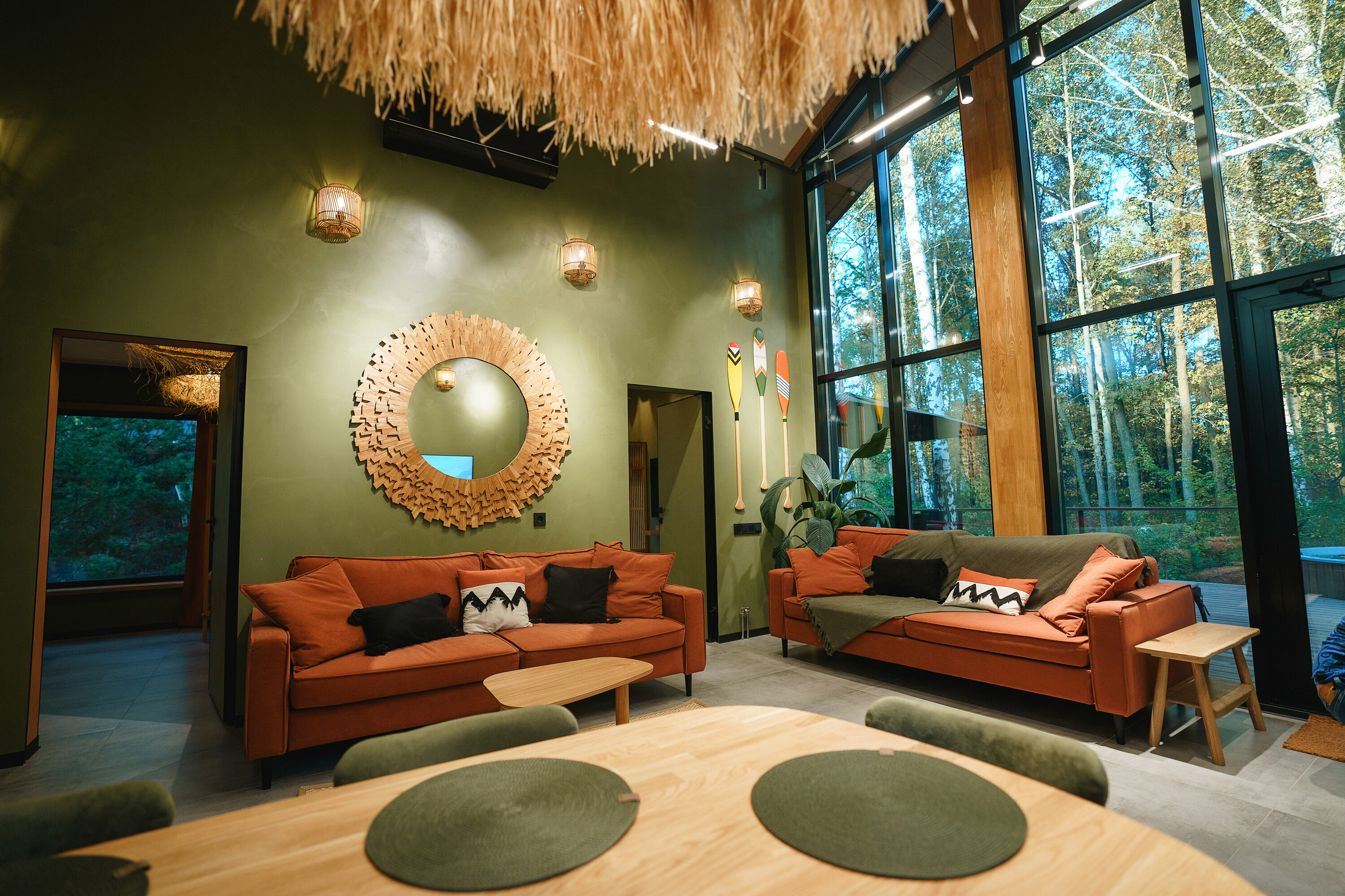 Коттедж с видом на лес