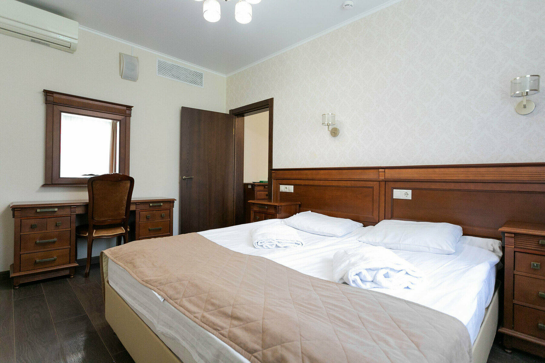 Двухместный Люкс двухкомнатный - Санкт-Петербург