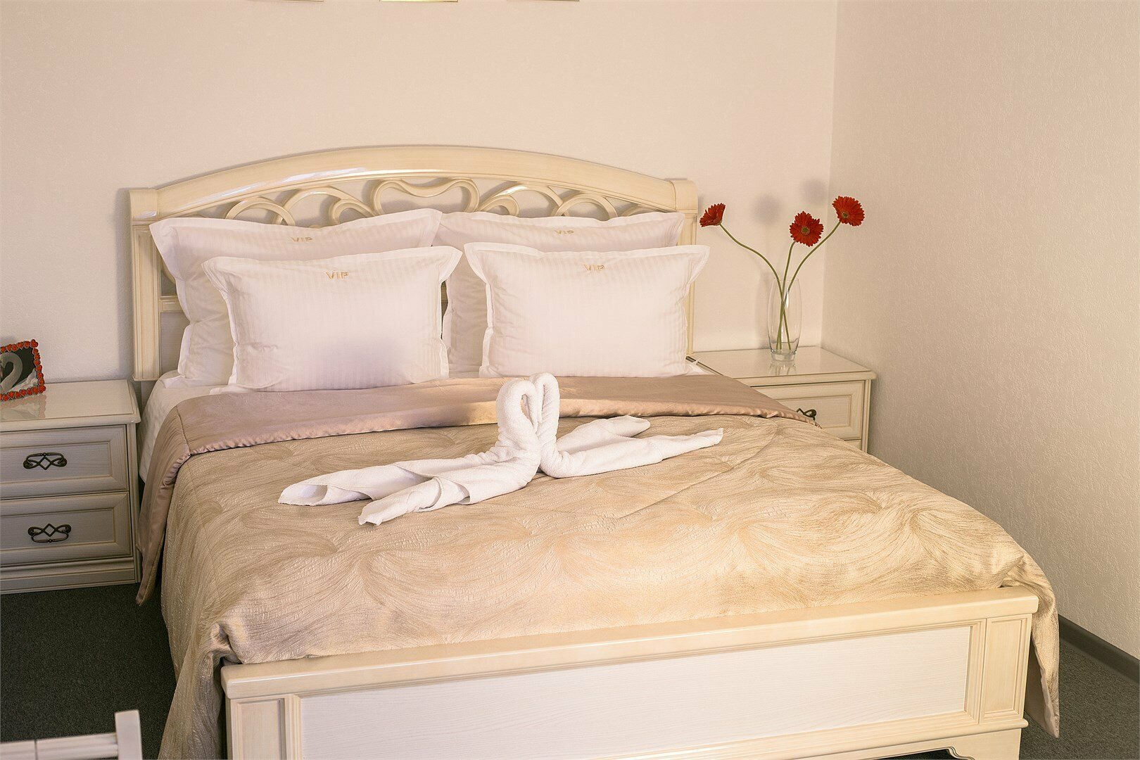 Джуниор Сюит