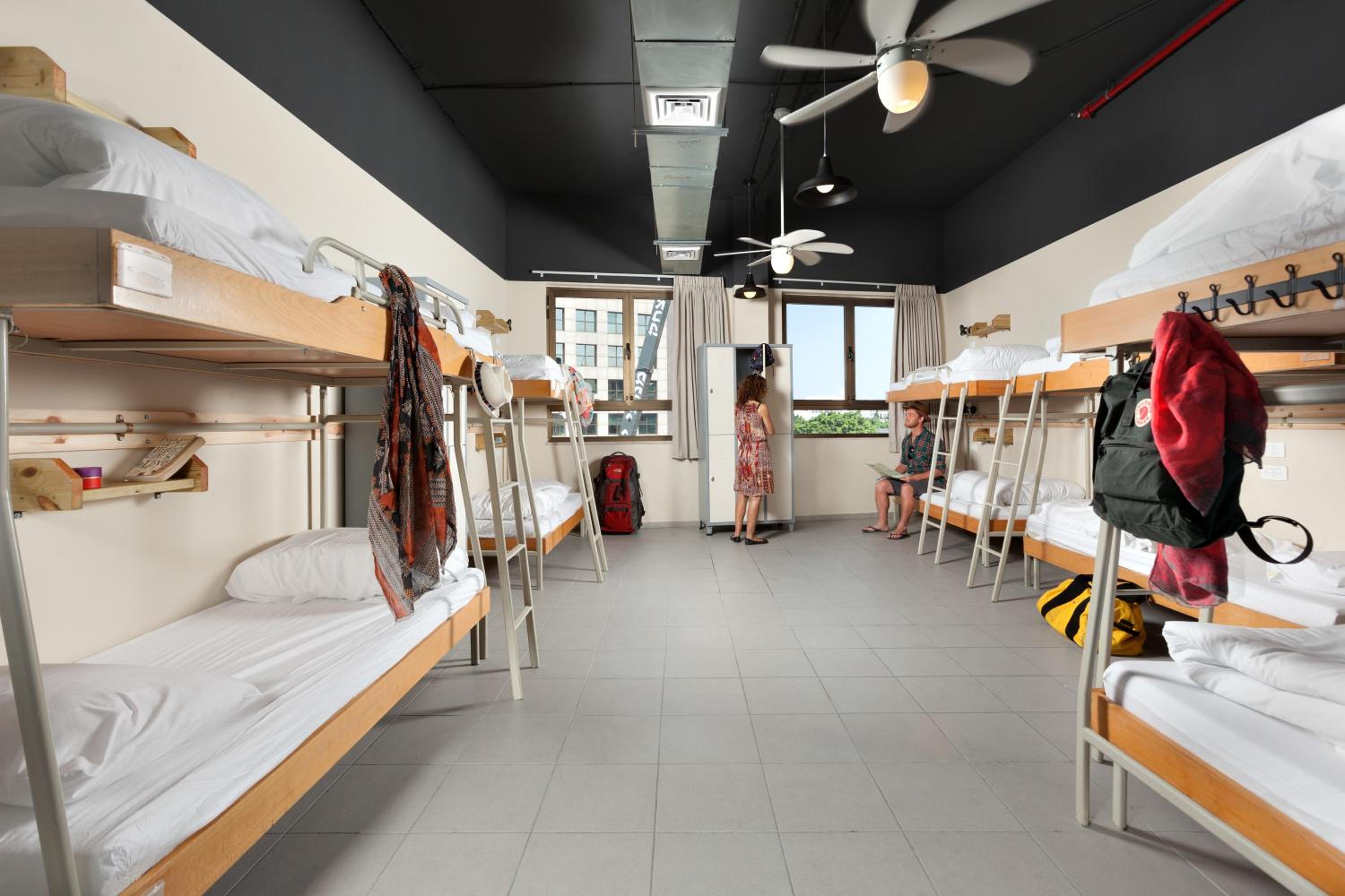Bed in 10-Bed Mixed Dormitory Room