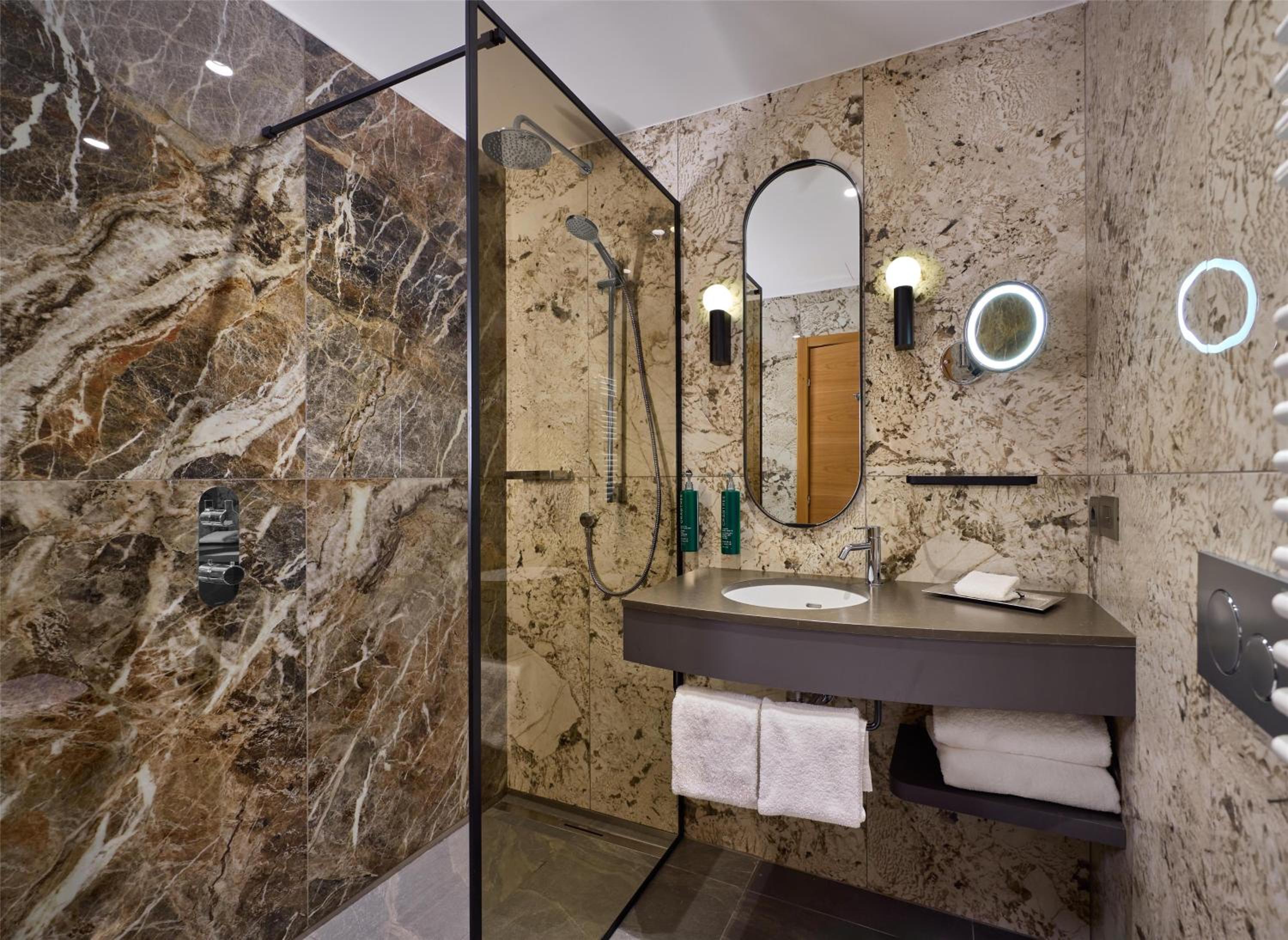 Executive Deluxe King Room