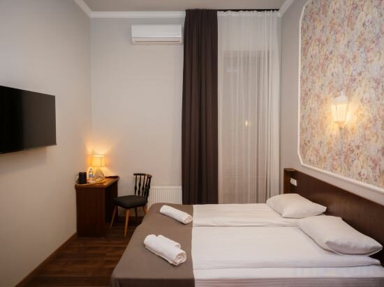 Deluxe Double Or Twin Room With Garden View