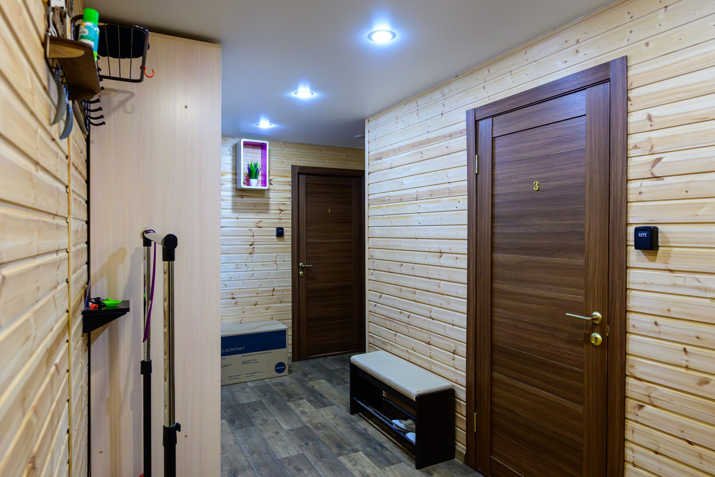 Стандартный номер с 2 односпальными кроватями и диваном