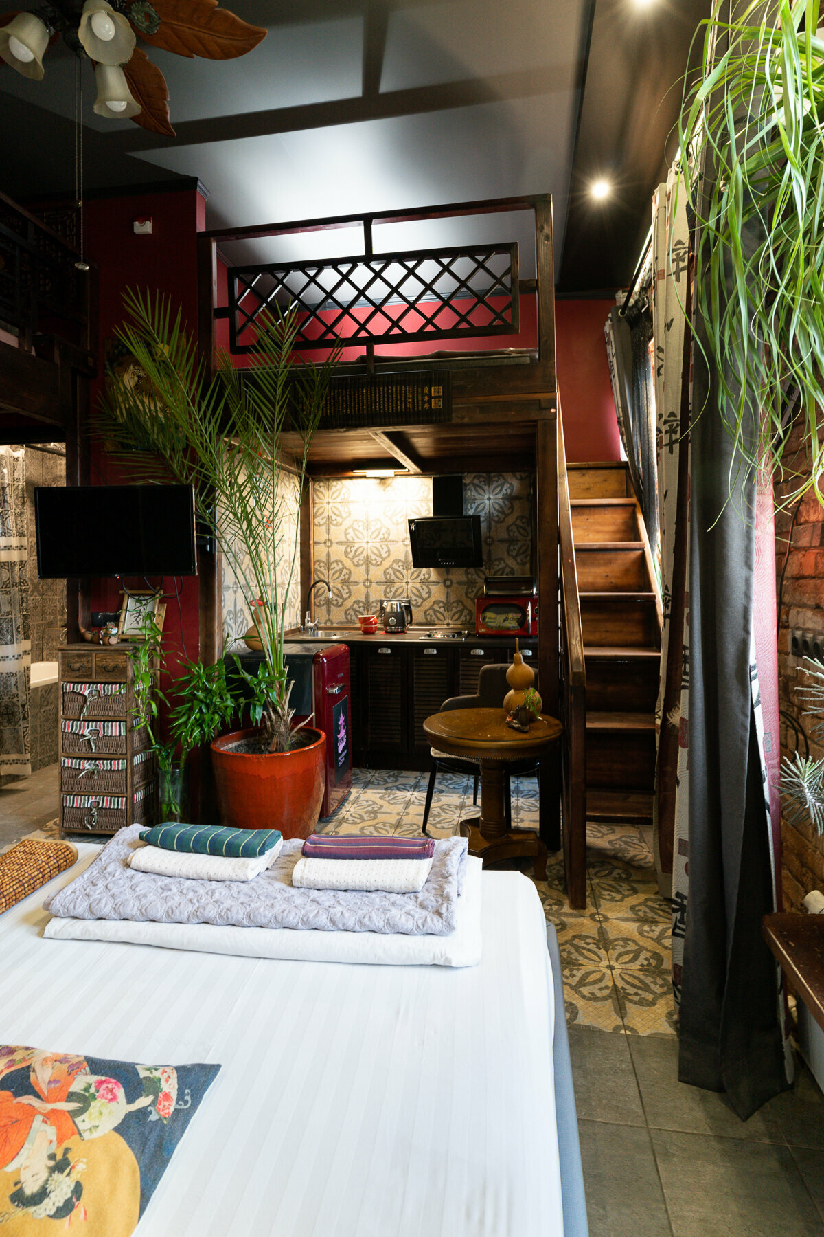 Двухуровневый четырехместный номер