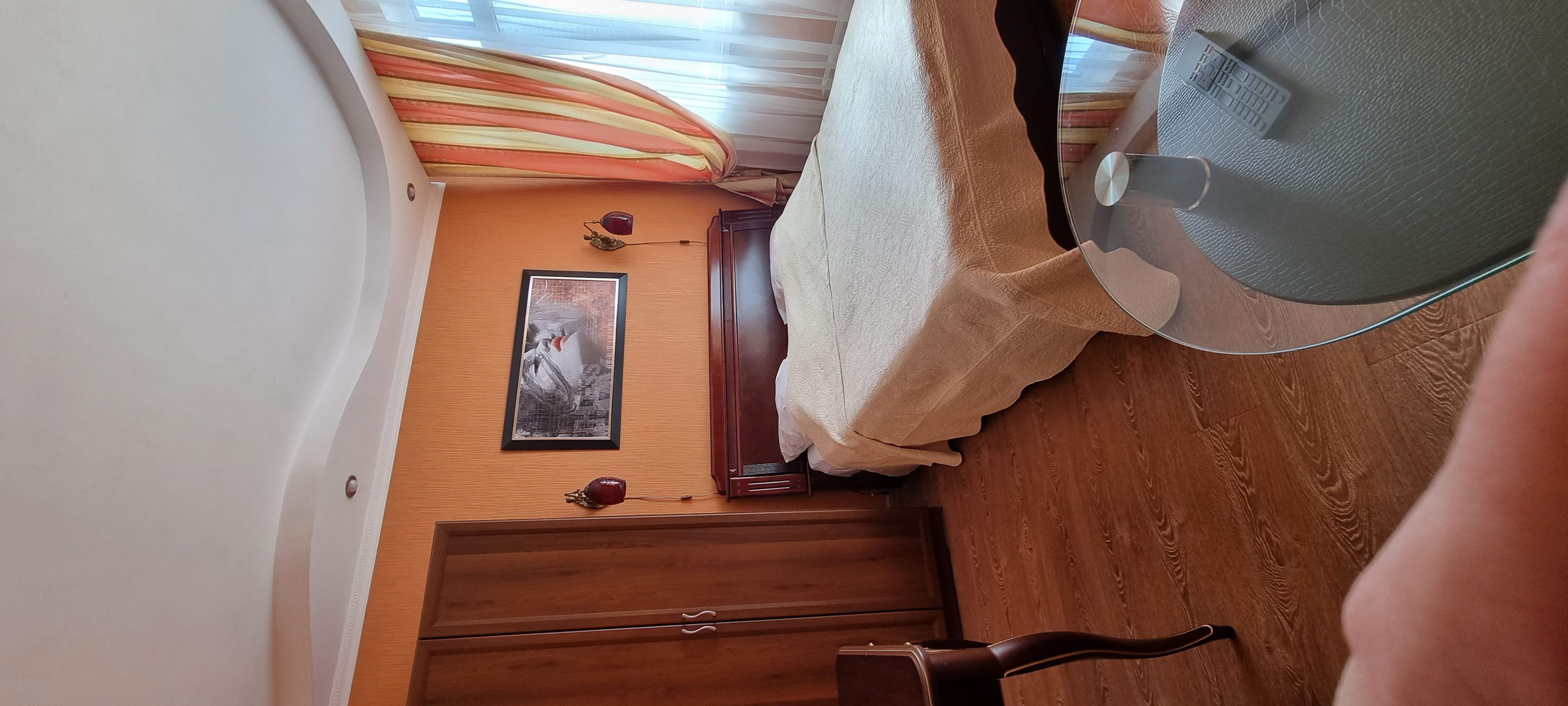 Двухместный номер с большой кроватью