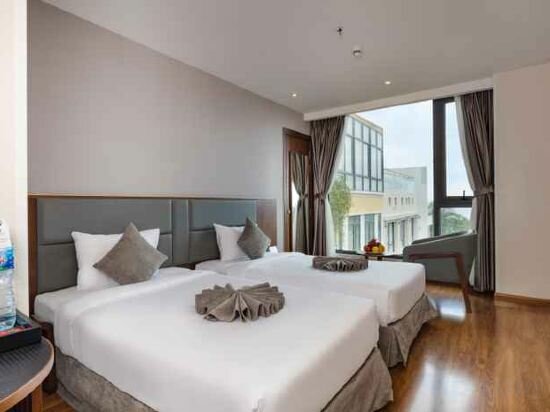 Deluxe Room with City View