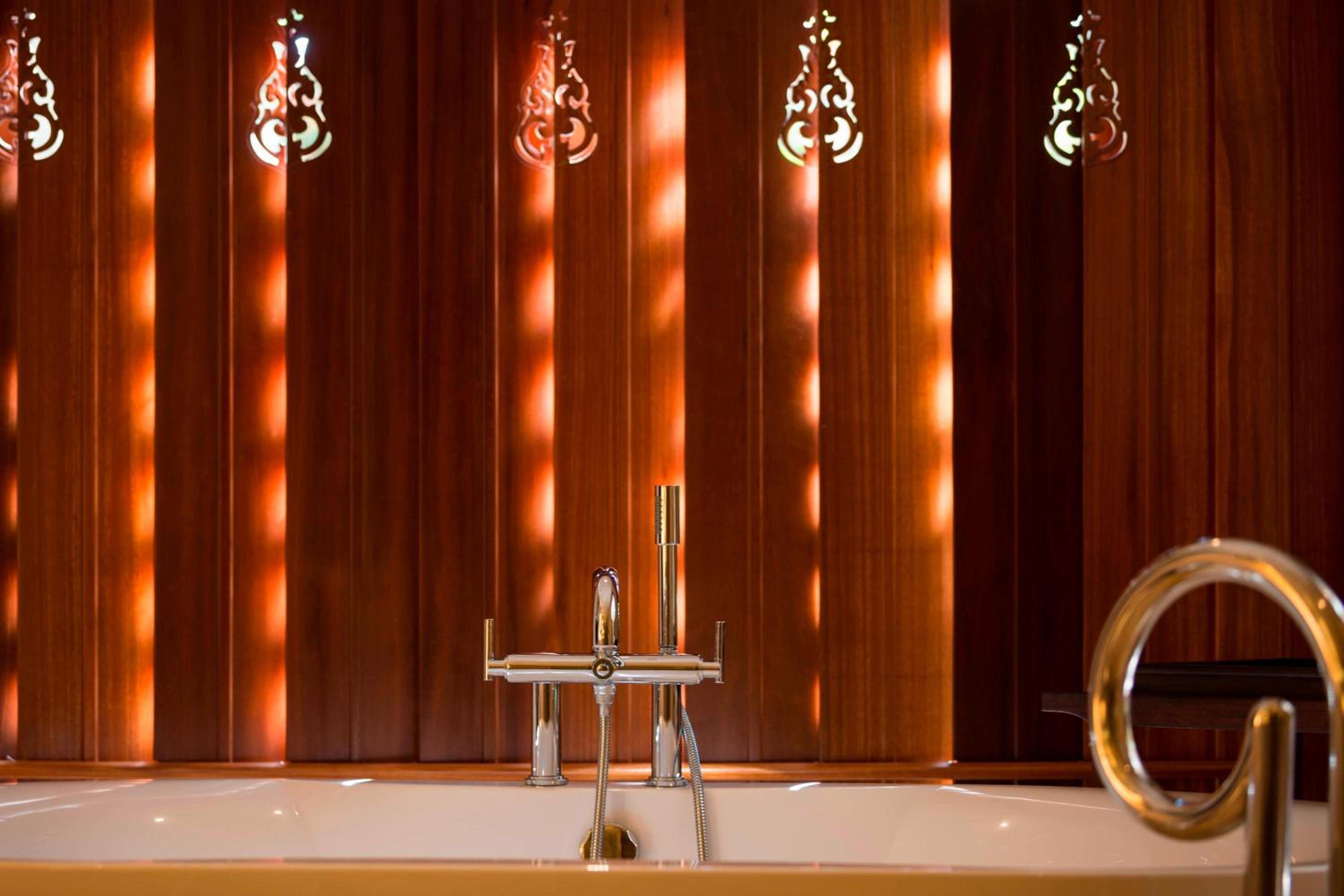 St Regis Pool Villa Suite, 1 Bedroom Suite, 1 King, Plunge pool with Complimentary Airport Transfer