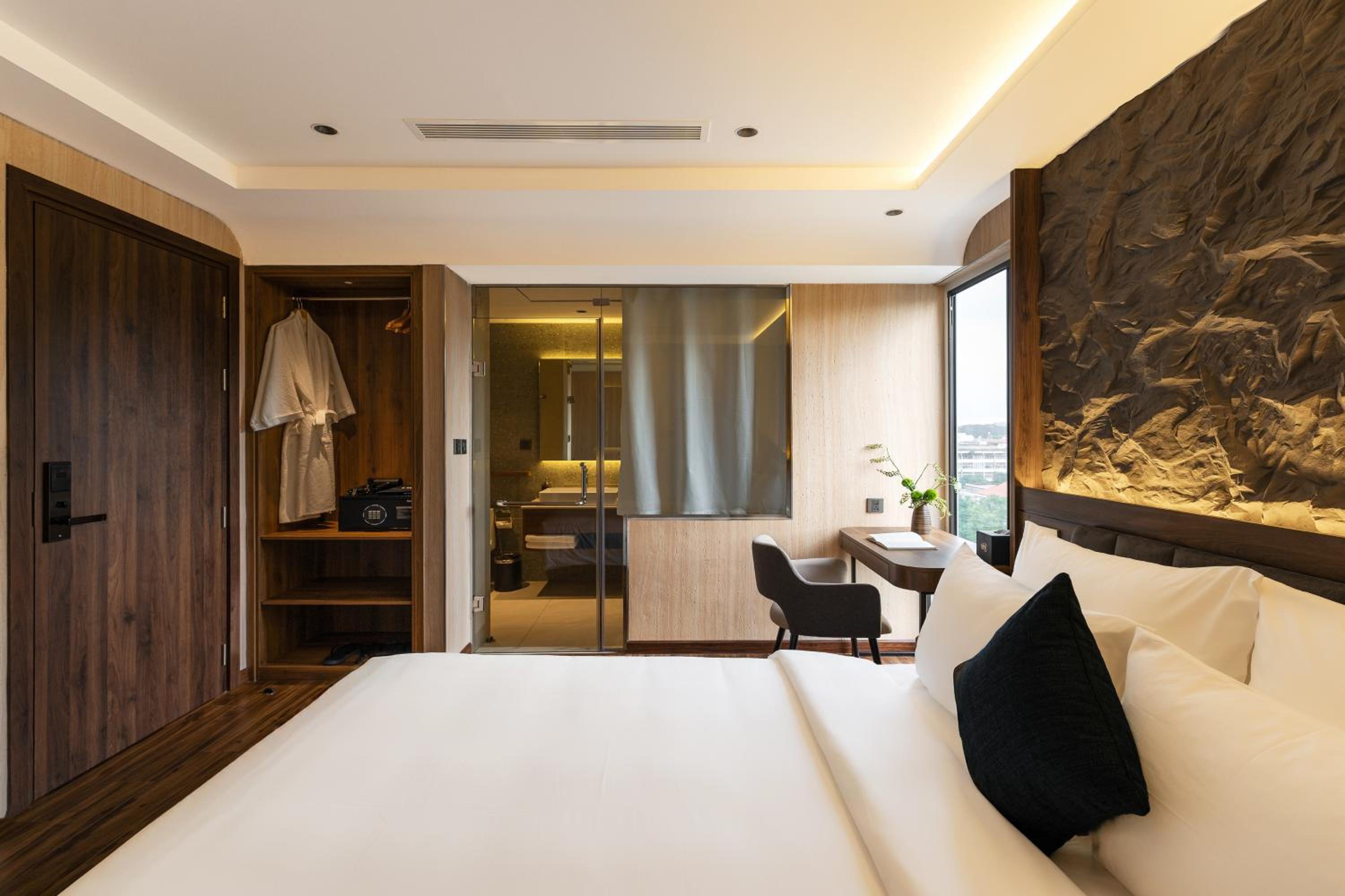 Premier Double City View