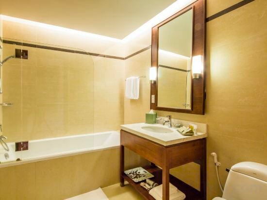 One-Bedroom Park Premier