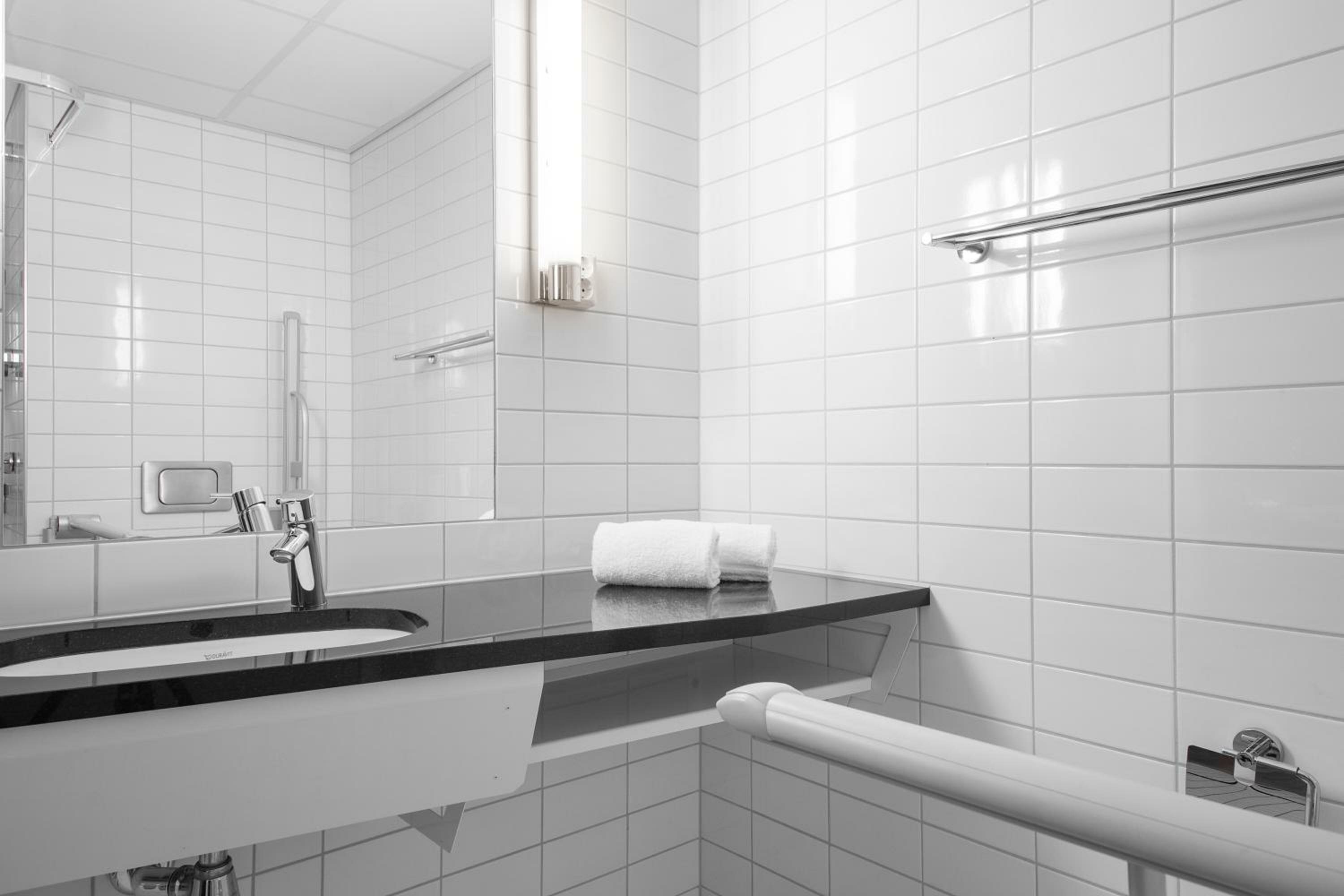 Net Zero Standard Room