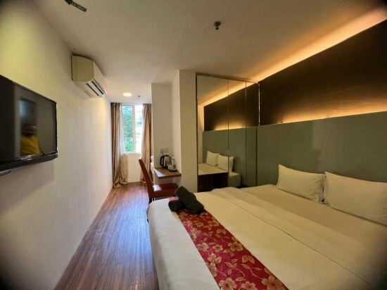 Deluxe Queen Room