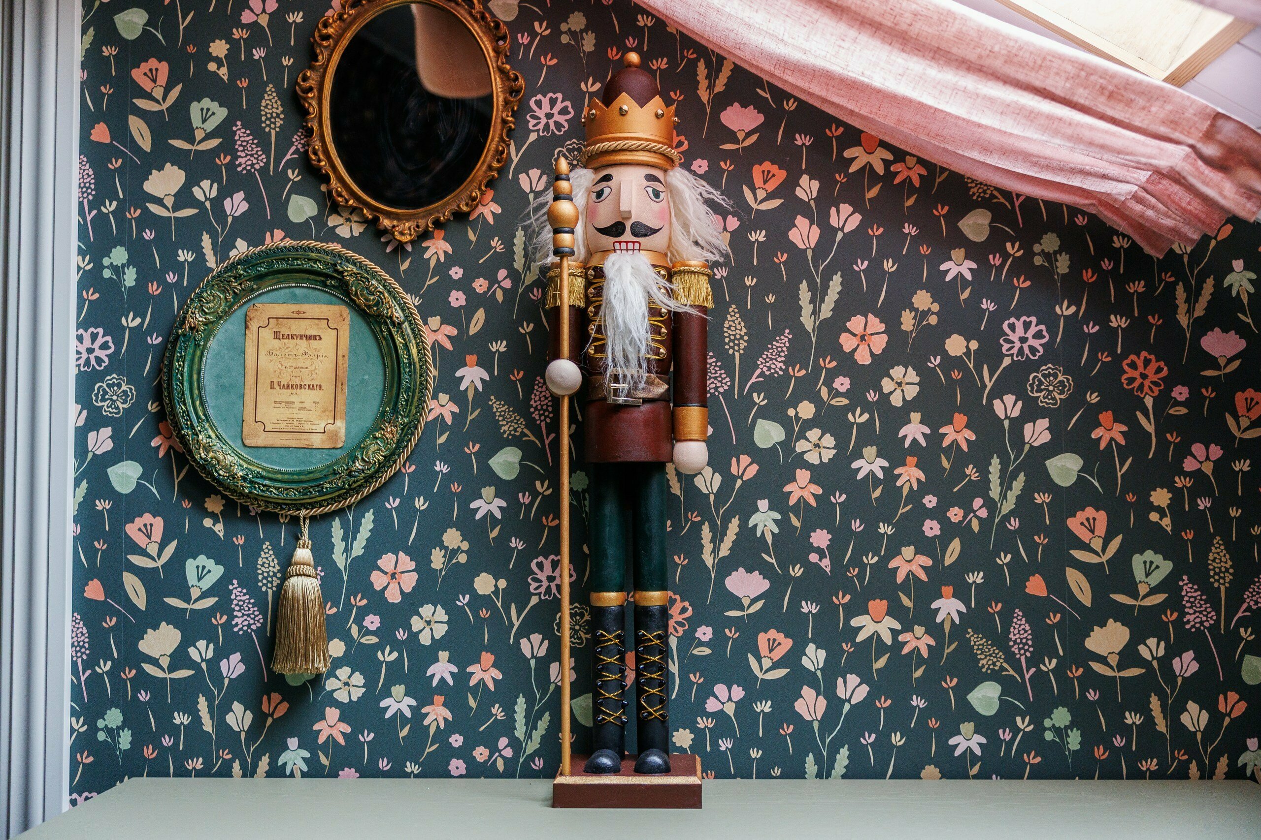 Стандарт мансардный  dbl   «Щелкунчик»