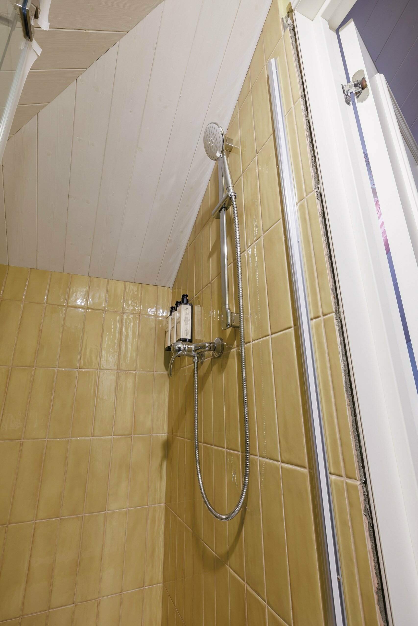 Стандарт мансардный  dbl   «Щелкунчик»