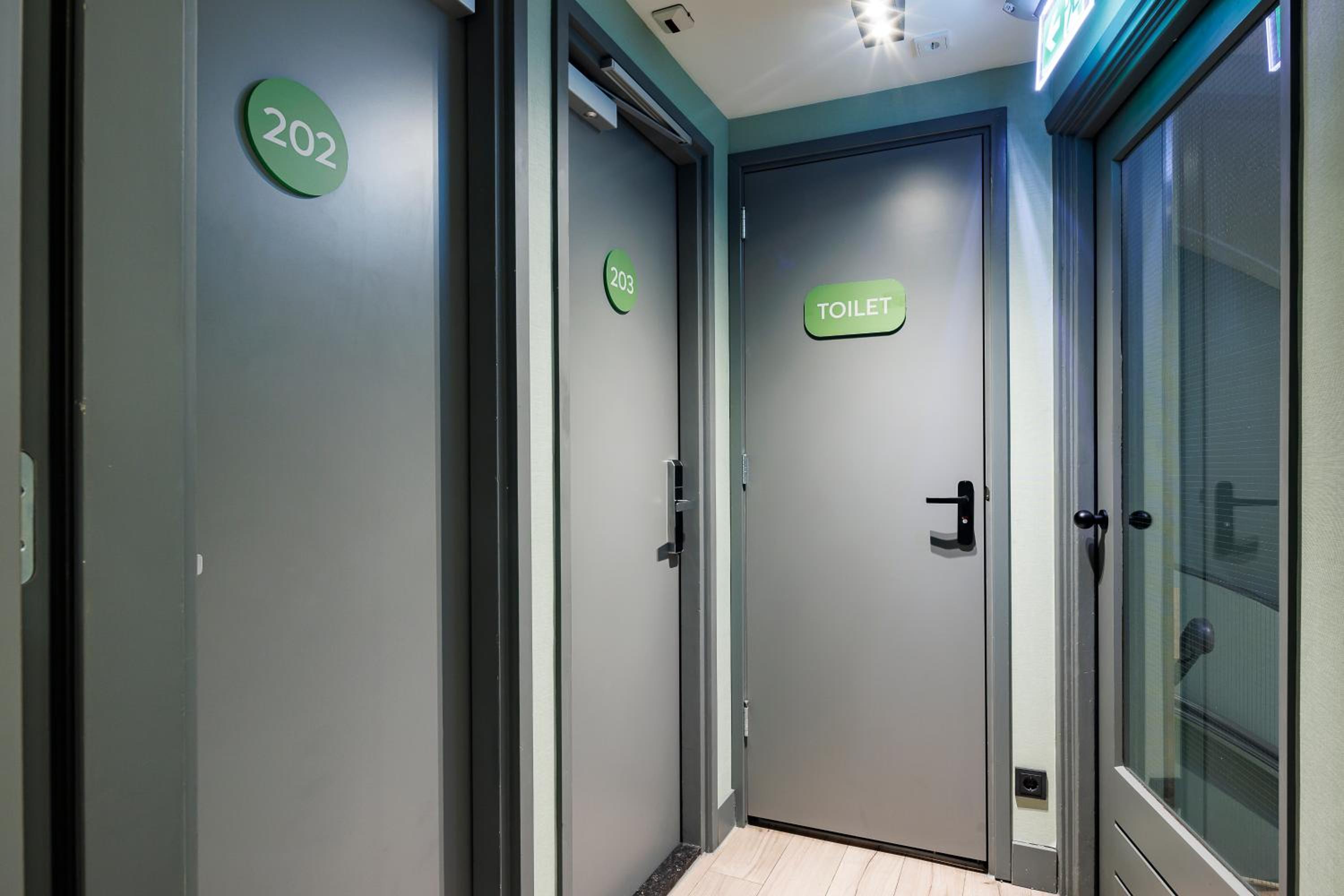 Twin Room with Shared Toilet