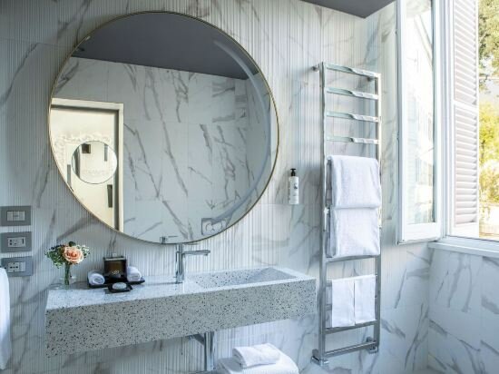 Premium Luxury Room
