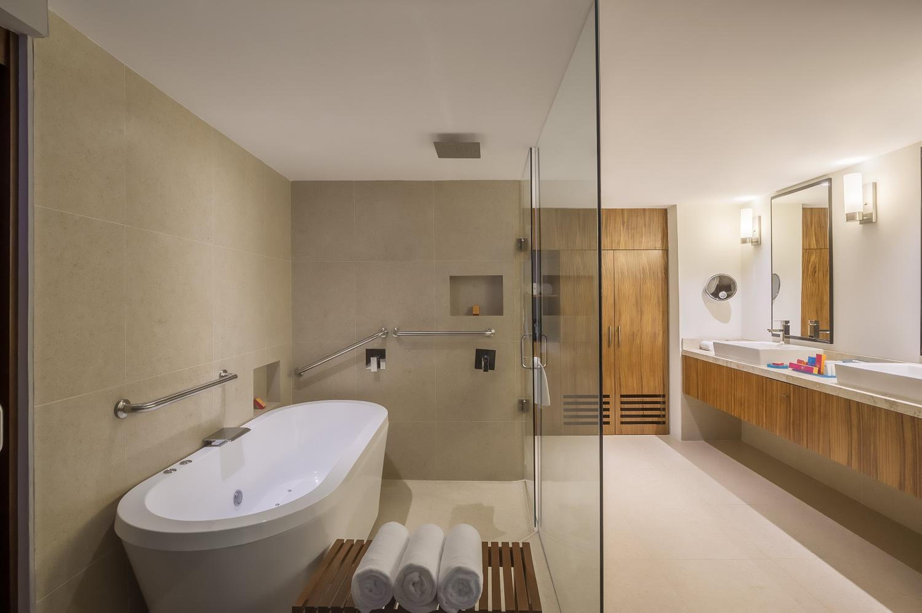 Premium Master Suite