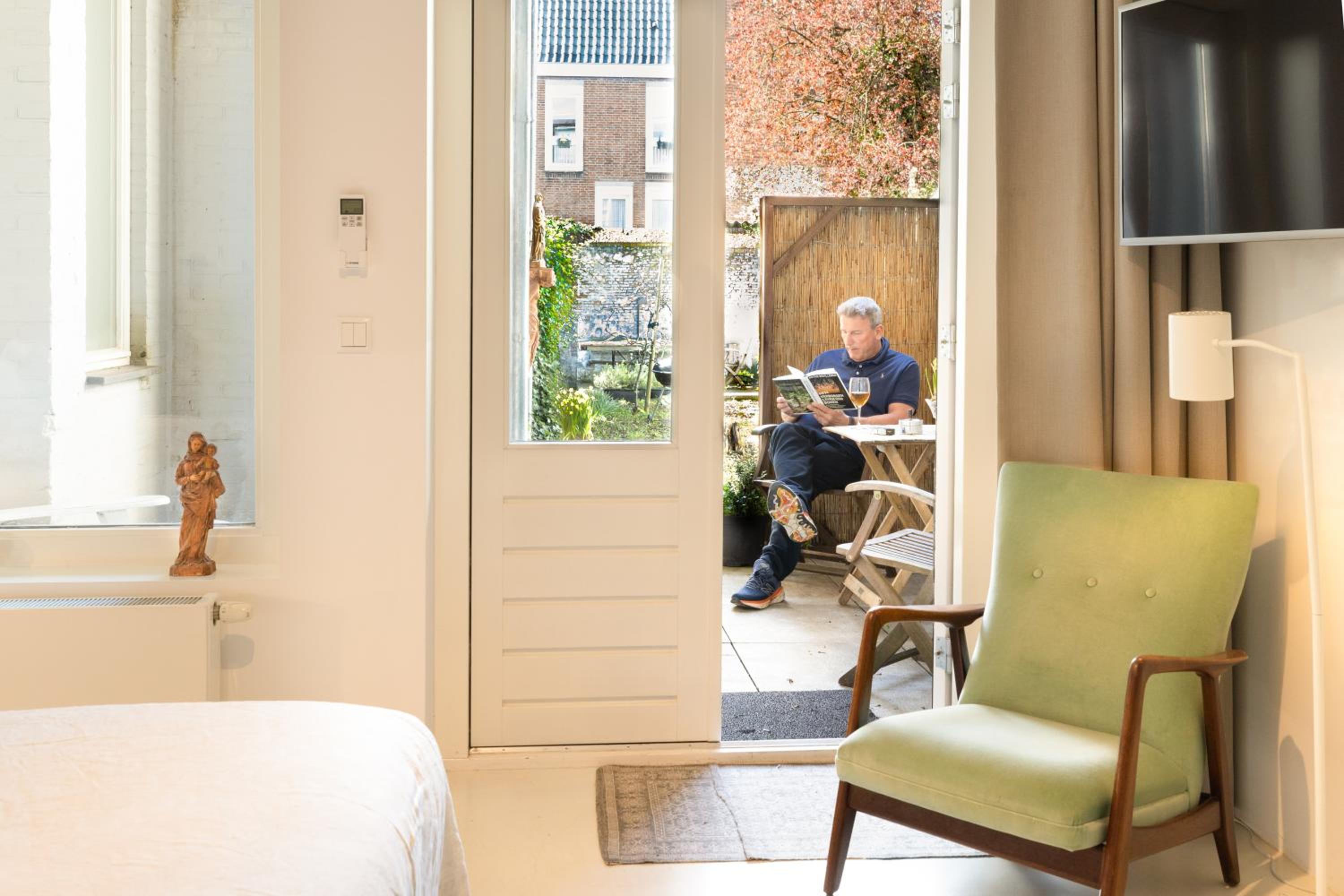 Suite with Garden View