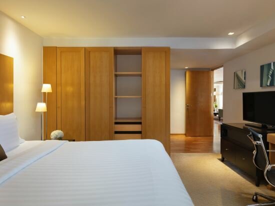 Tower Club Suite 3 Bedroom With Lounge