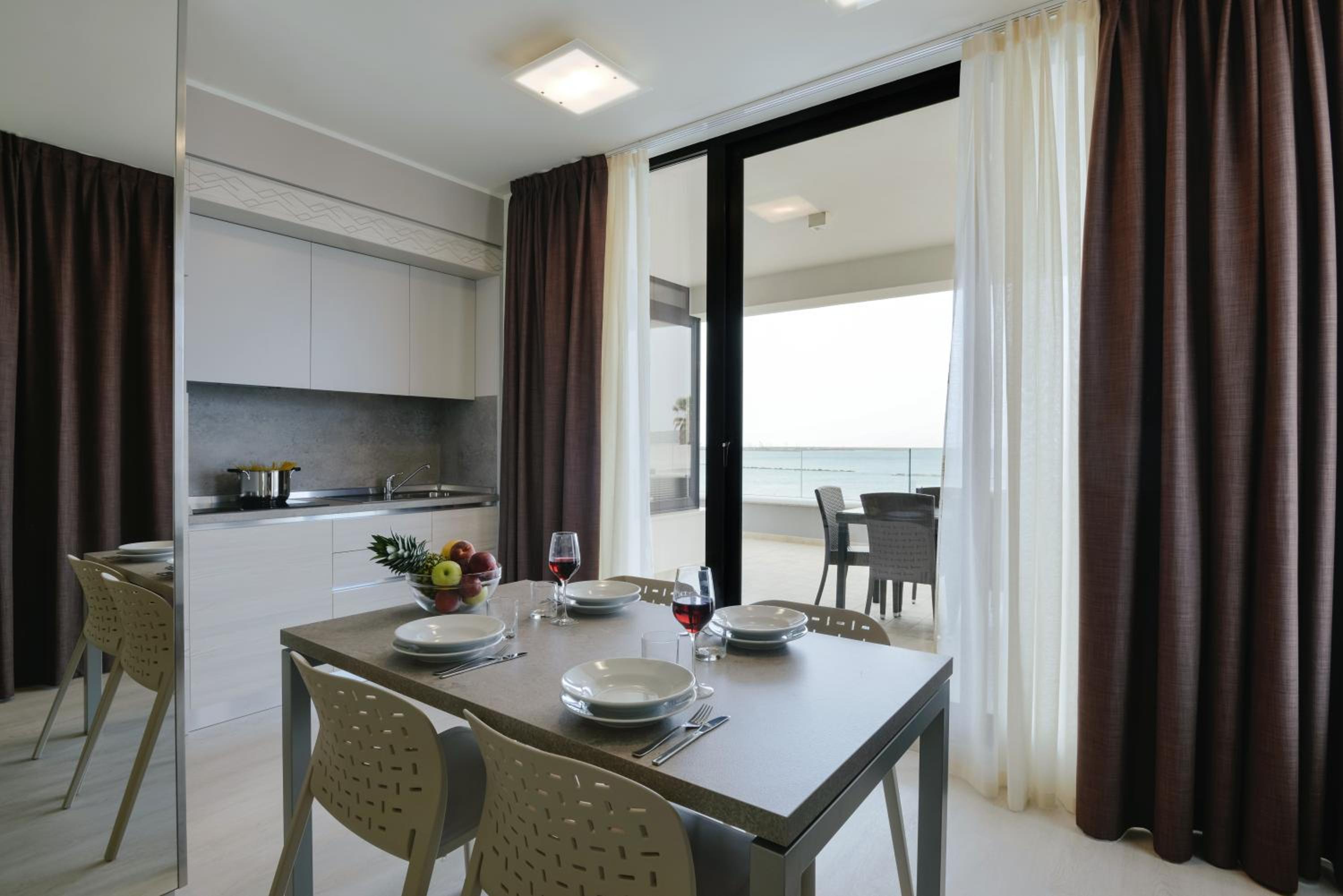 Superior Two-Bedroom Apartment with Terrace and Sea View