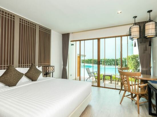 Deluxe Pool Access Room Double Bed