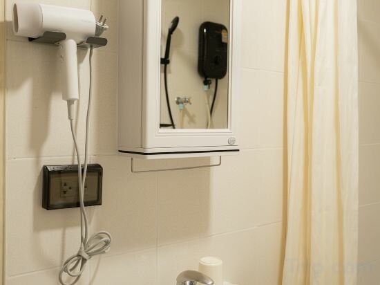 Standard Single Room No Window