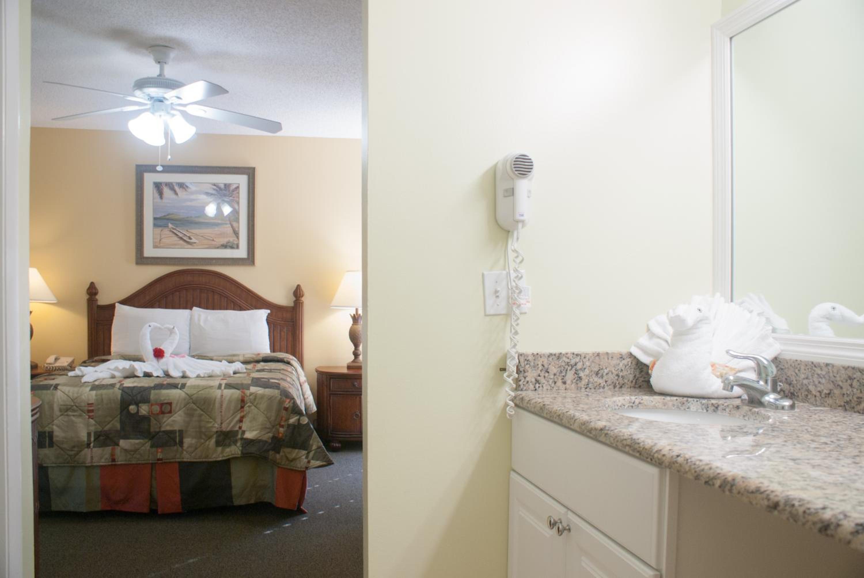 Deluxe Two-Bedroom Apartment