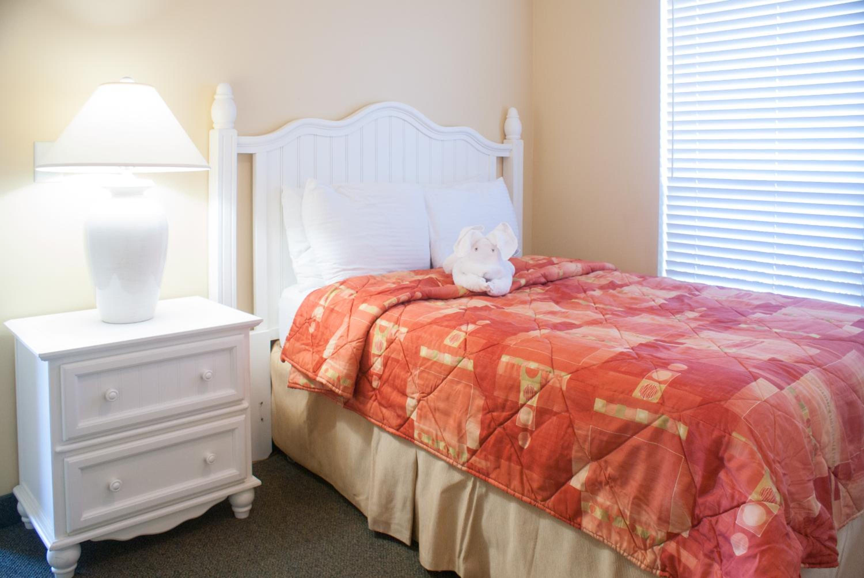 Deluxe Two-Bedroom Apartment