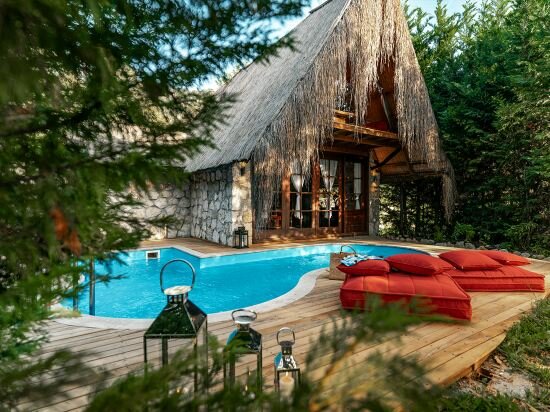 Honeymoon Deluxe Room